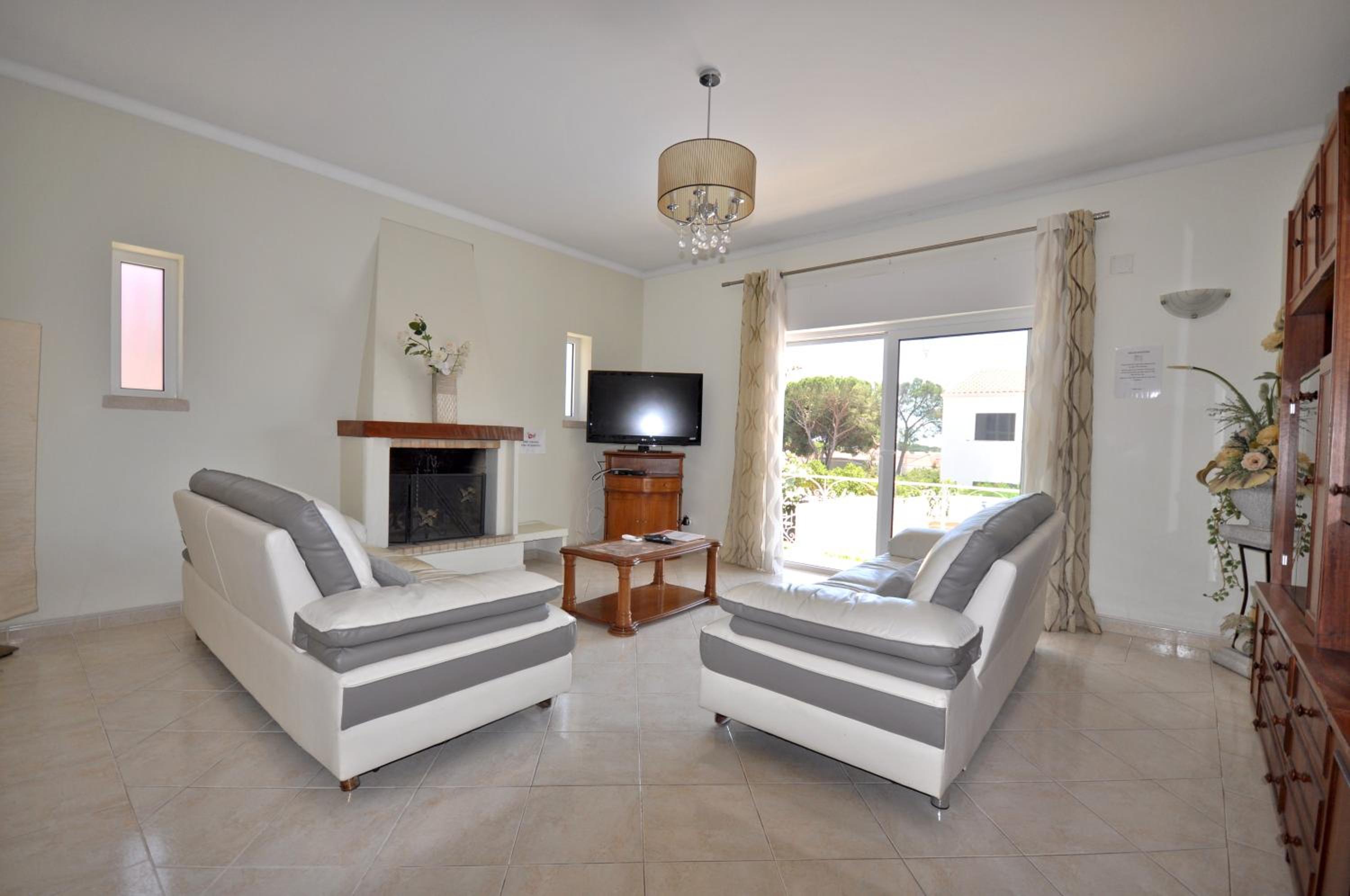 Villa photo 1
