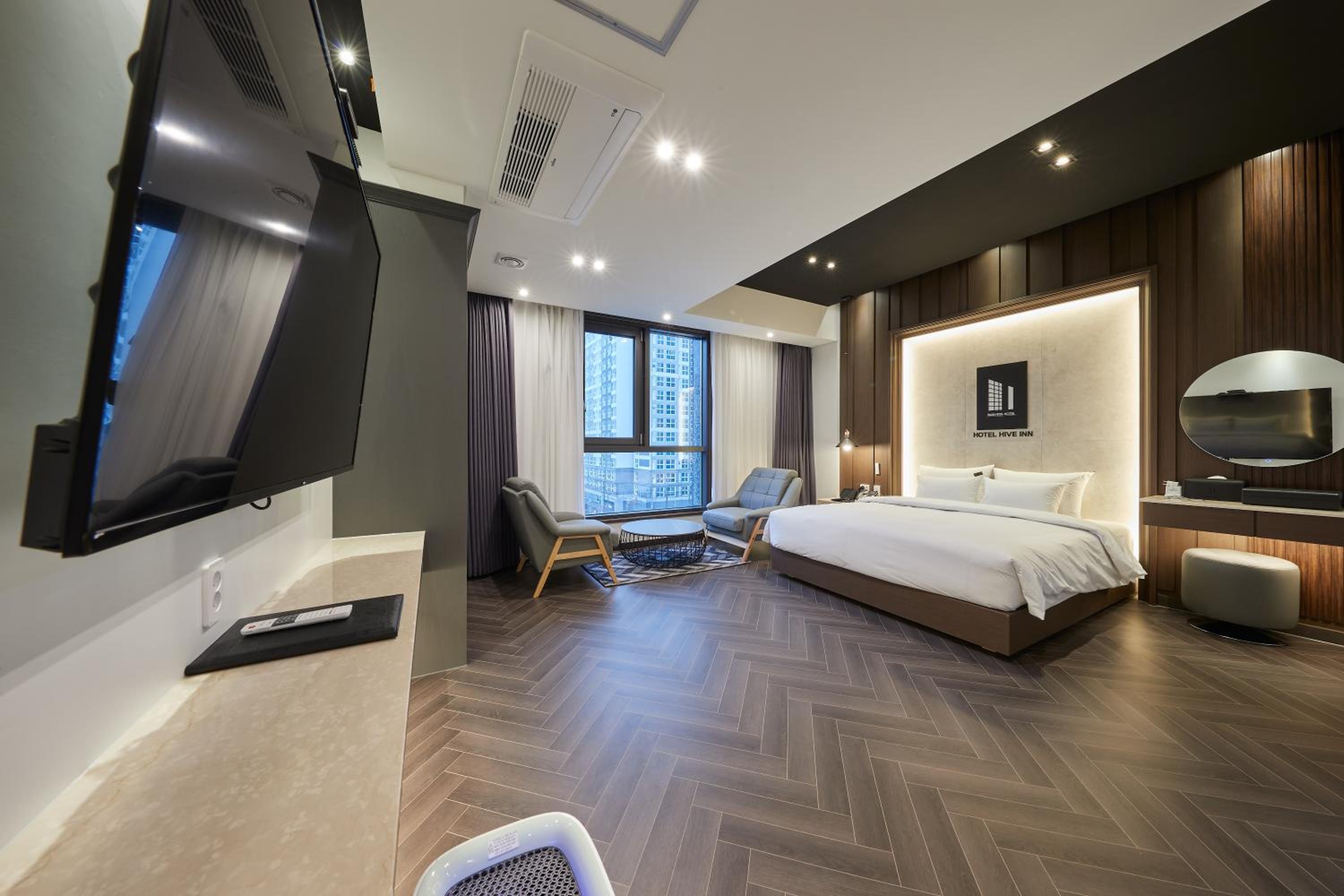 One-Bedroom Suite