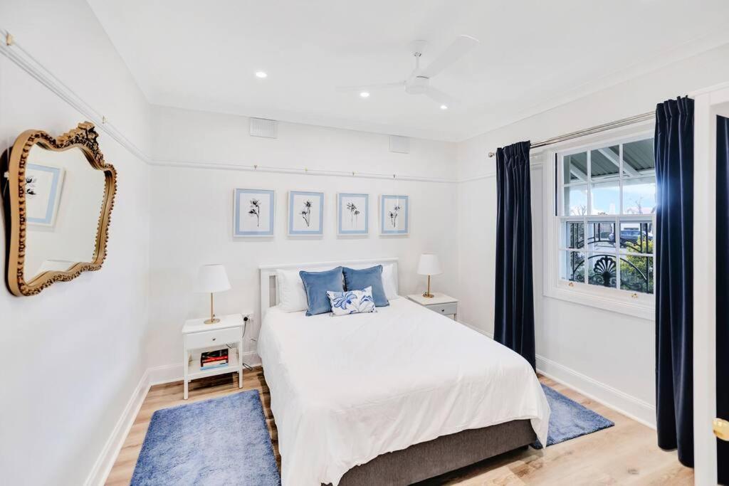 Four-Bedroom House photo 2