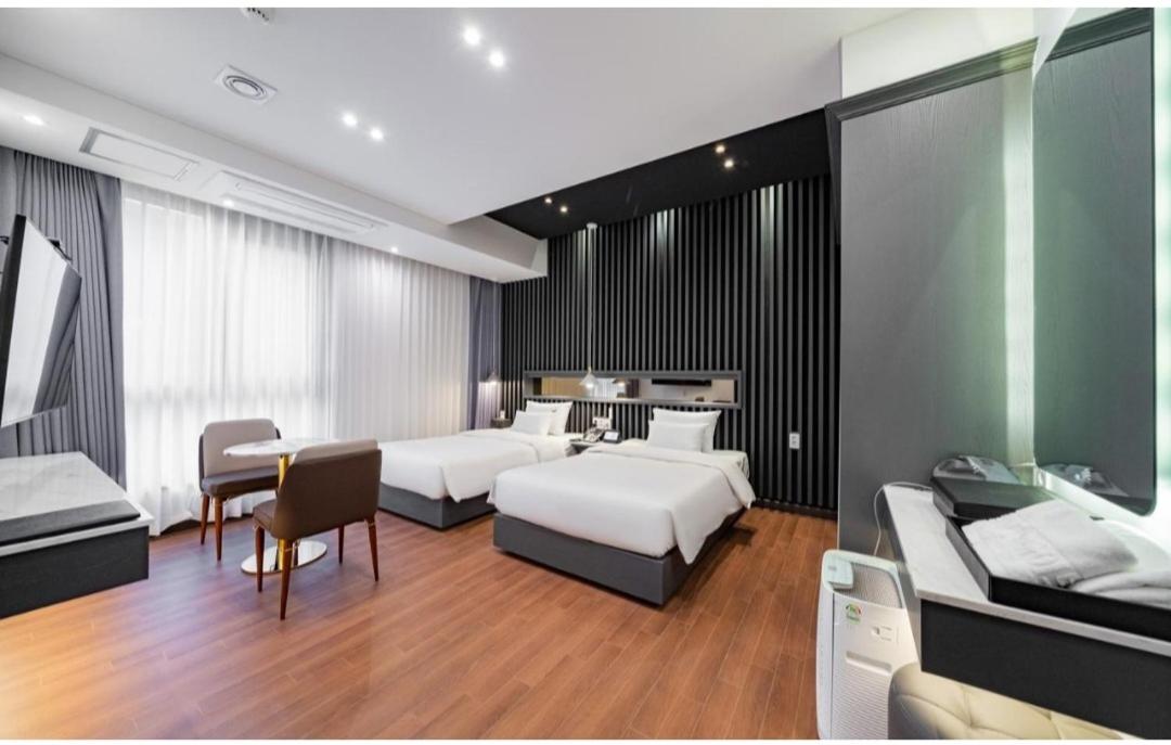 Deluxe Twin Room - Photo 1
