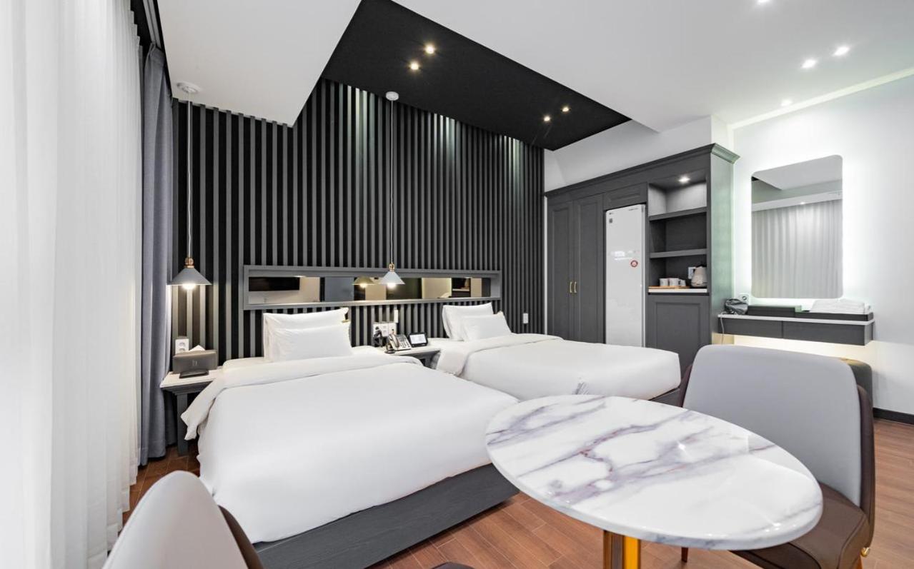 Deluxe Twin Room - Photo 3