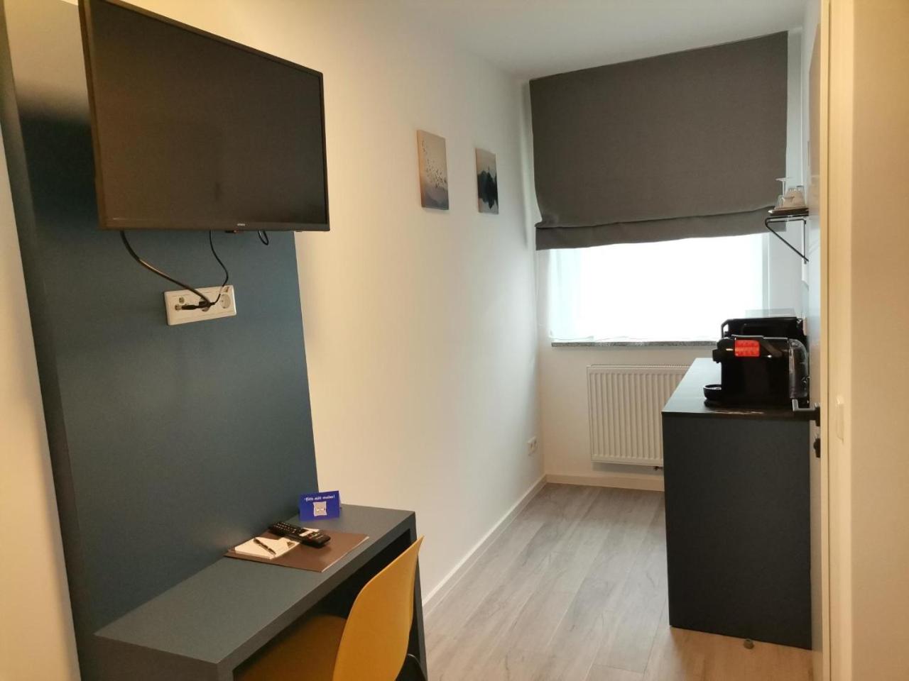 Single Room photo 3