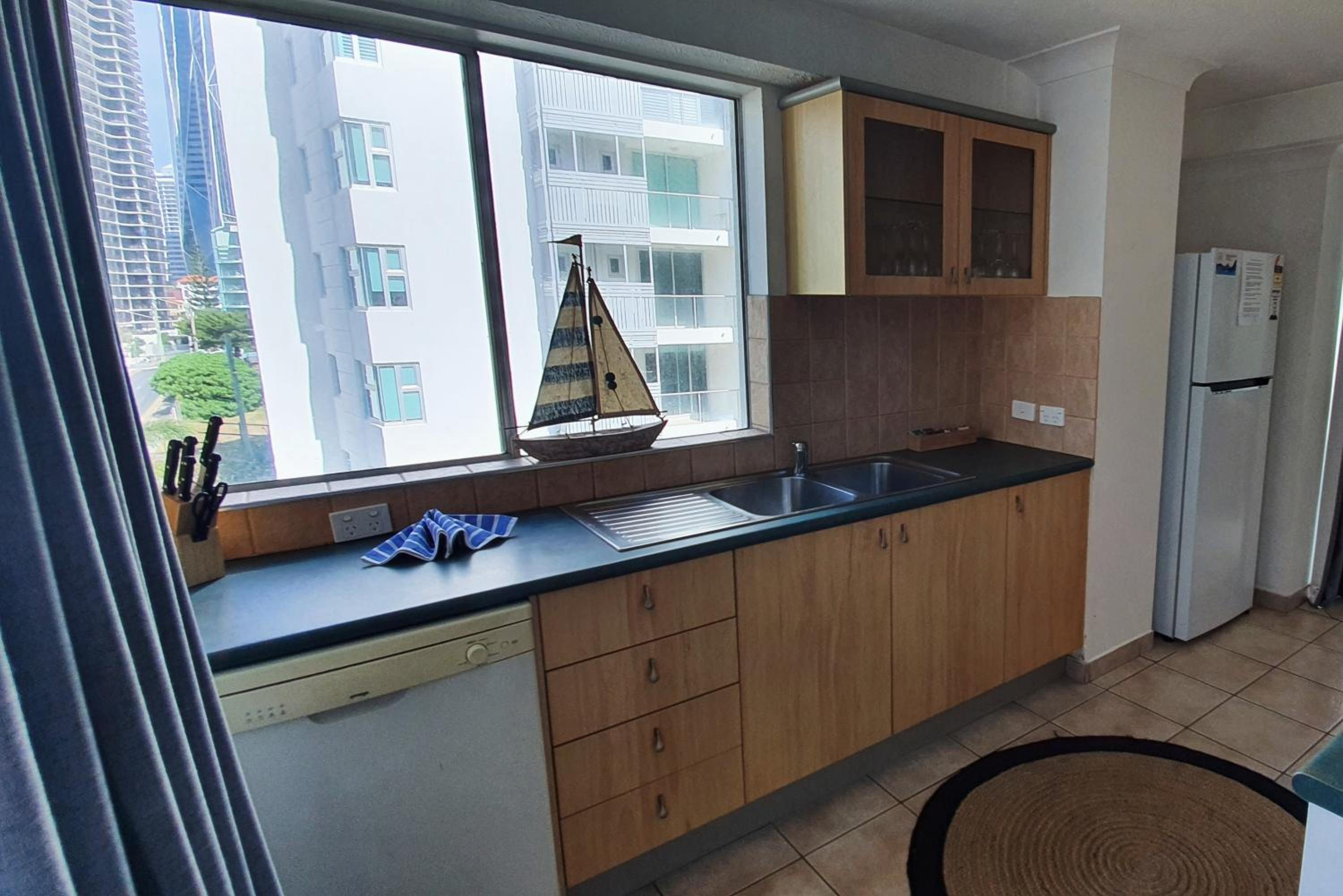 One-Bedroom Apartment - Ocean View (14B)