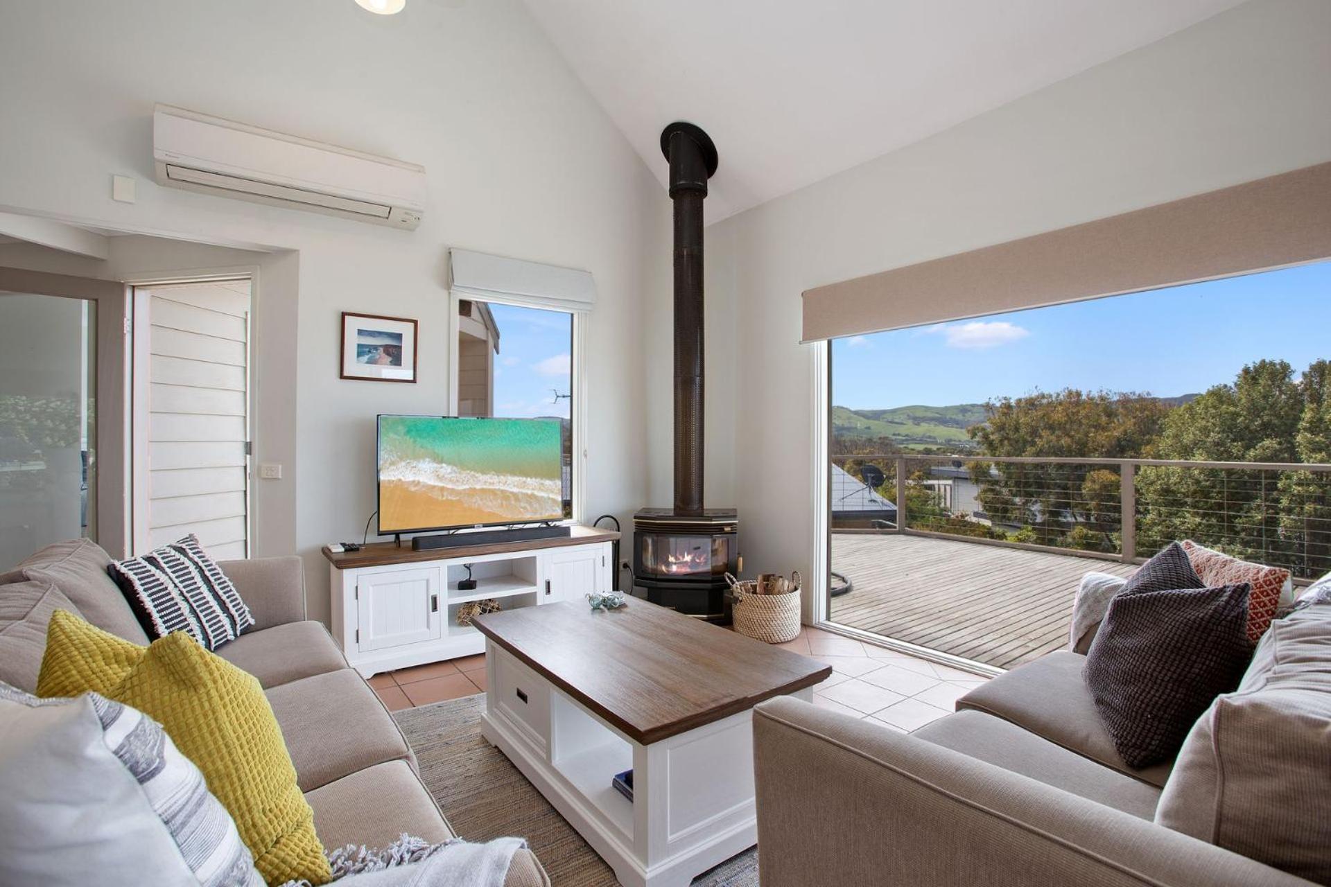 Three-Bedroom House photo 1