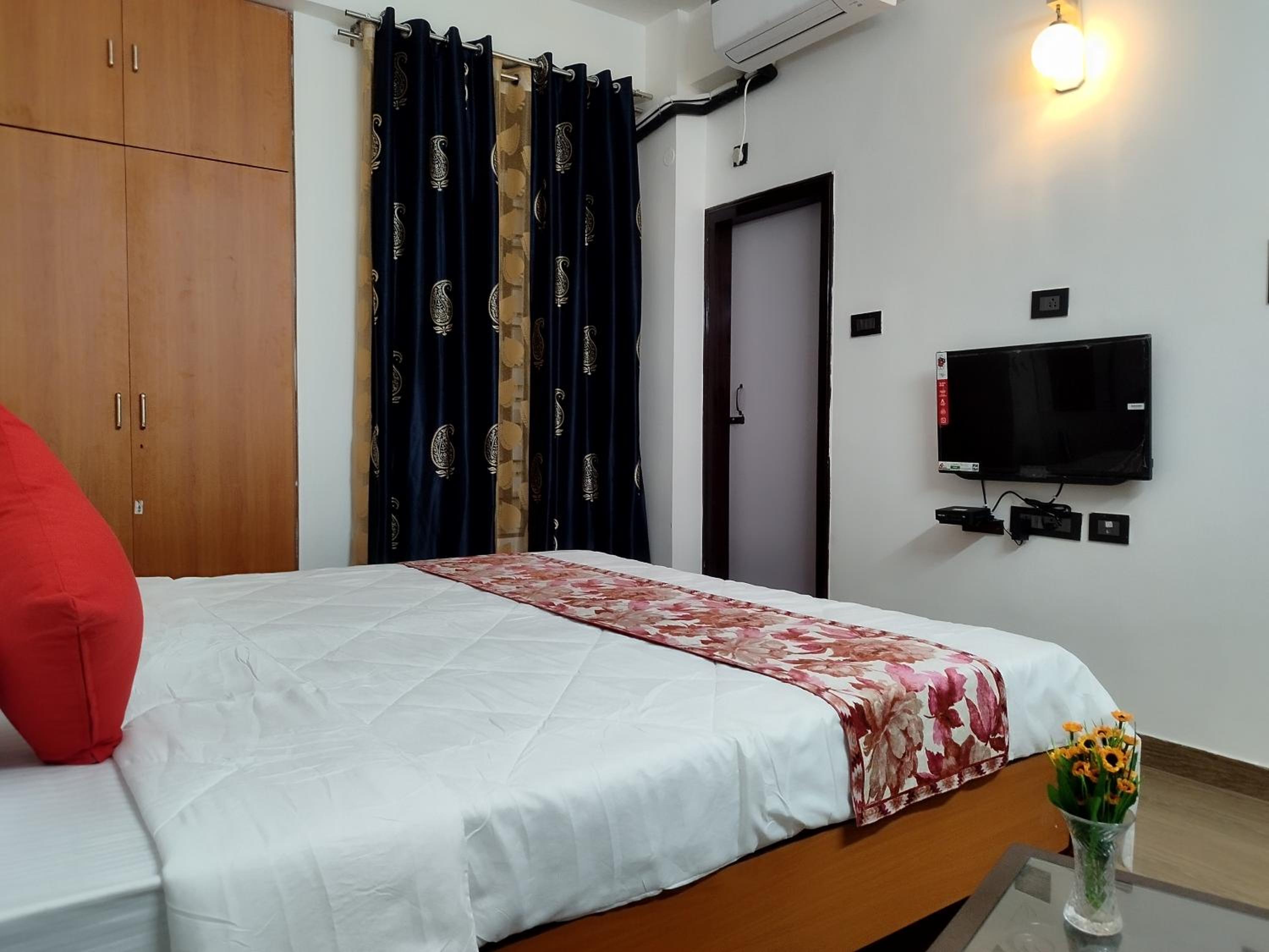 Double Room - Photo 2