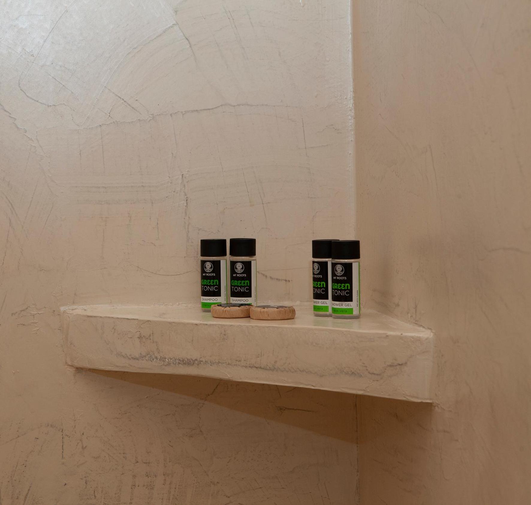 Junior Suite with Terrace - Photo 23