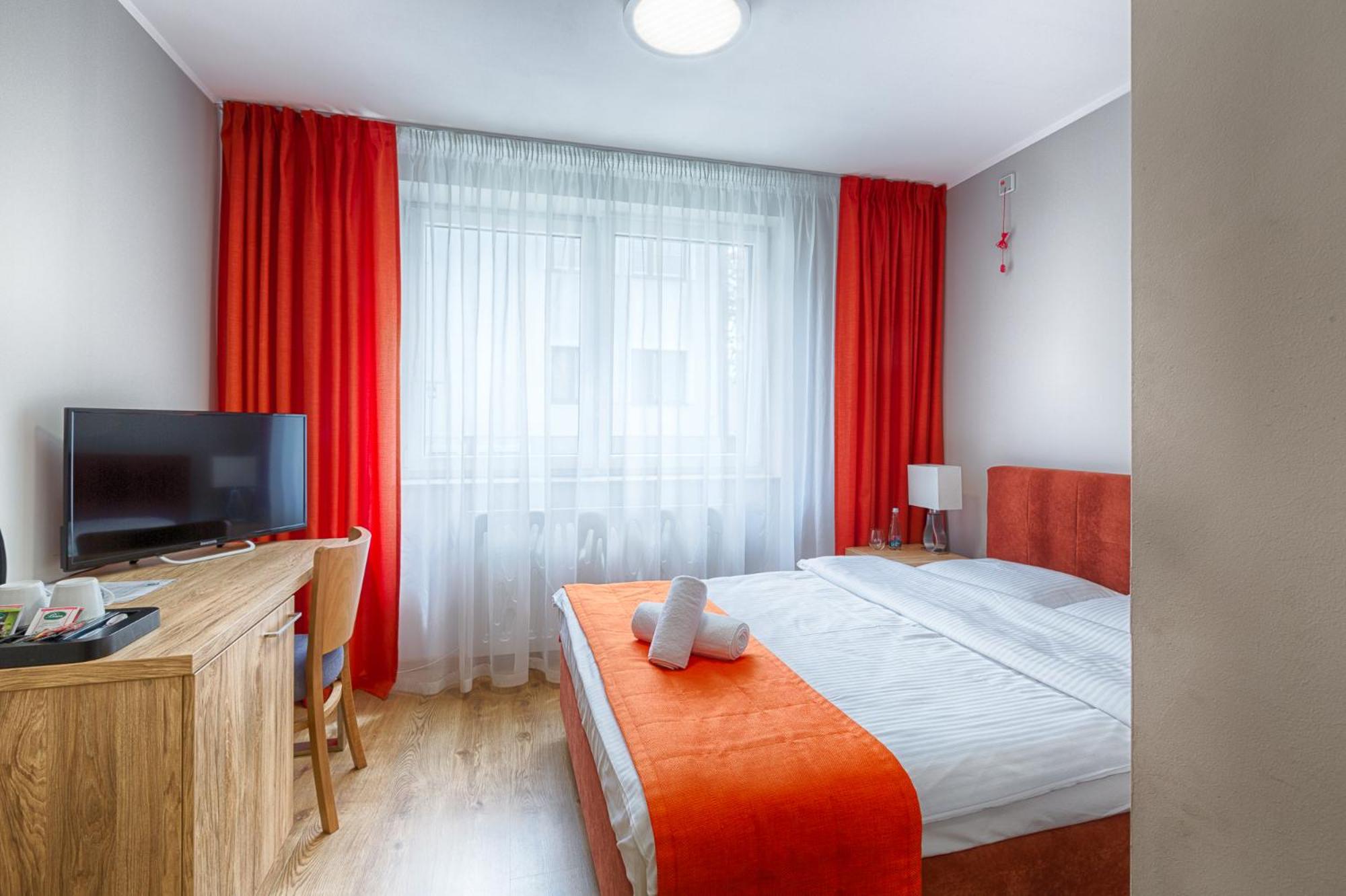 Small Double Room photo 1