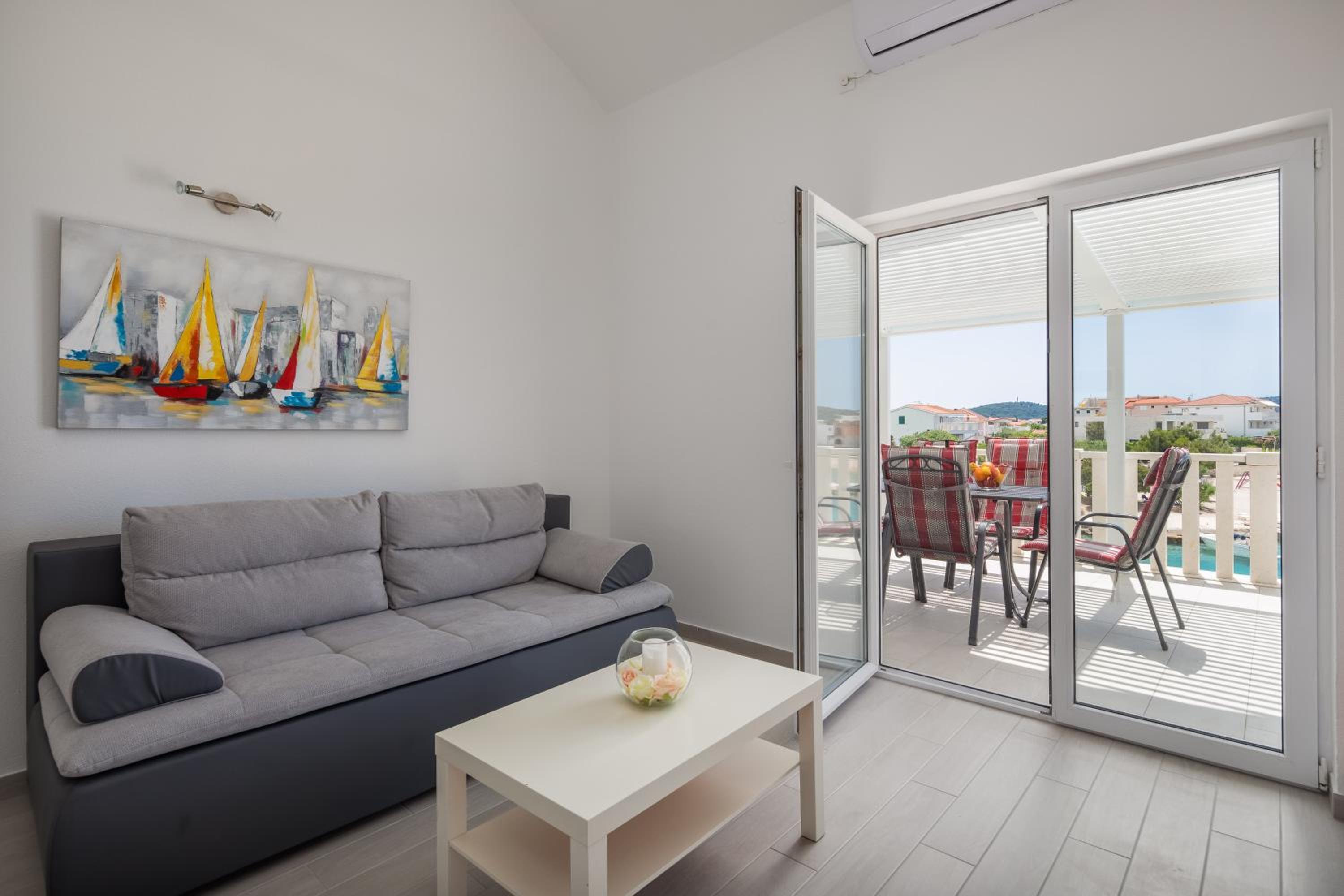 Two-Bedroom Apartment with Sea View - Photo 17