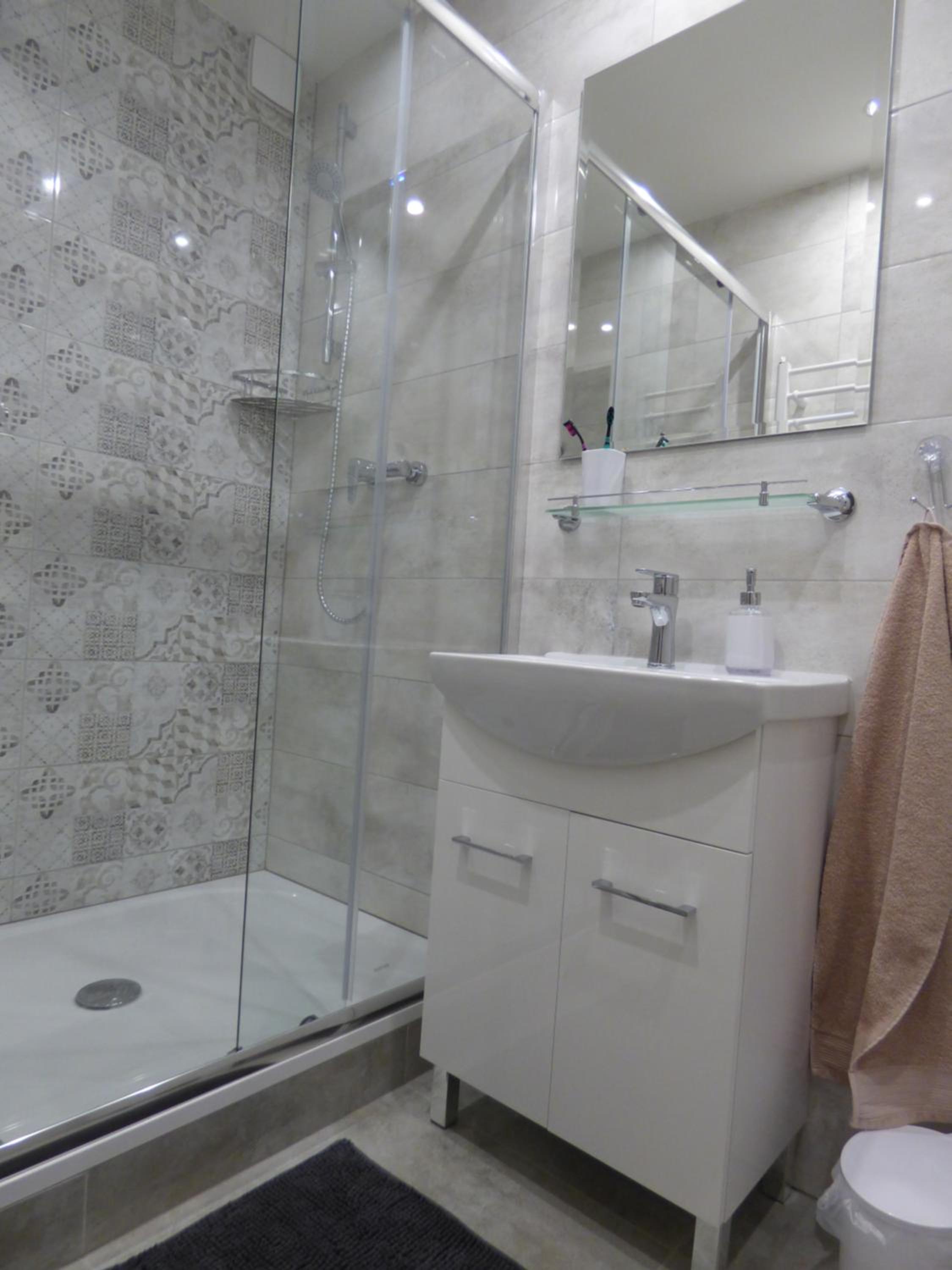 One-Bedroom Apartment - Photo 21