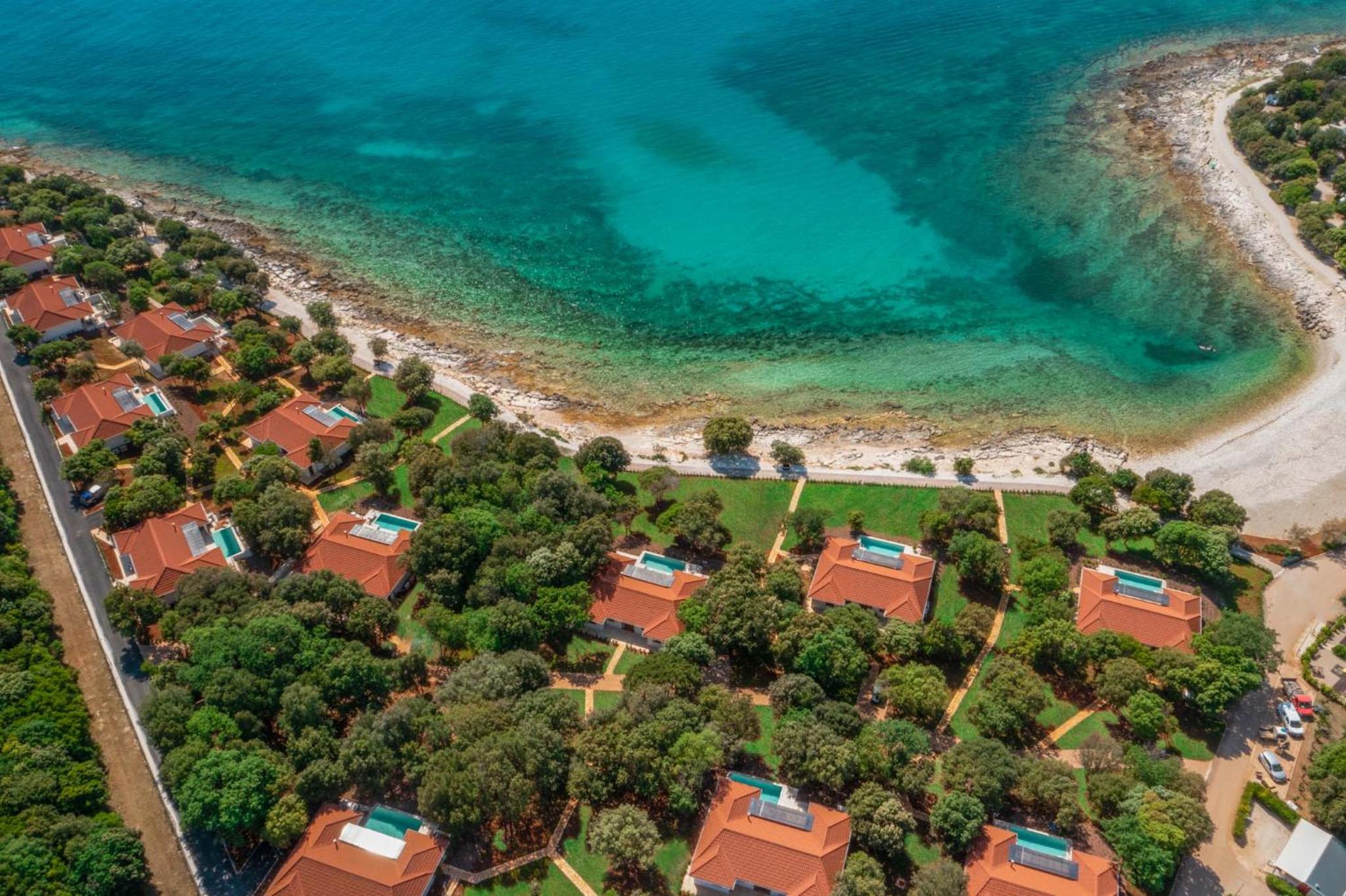  BeachSide Villa with Swimming Pool photo 2