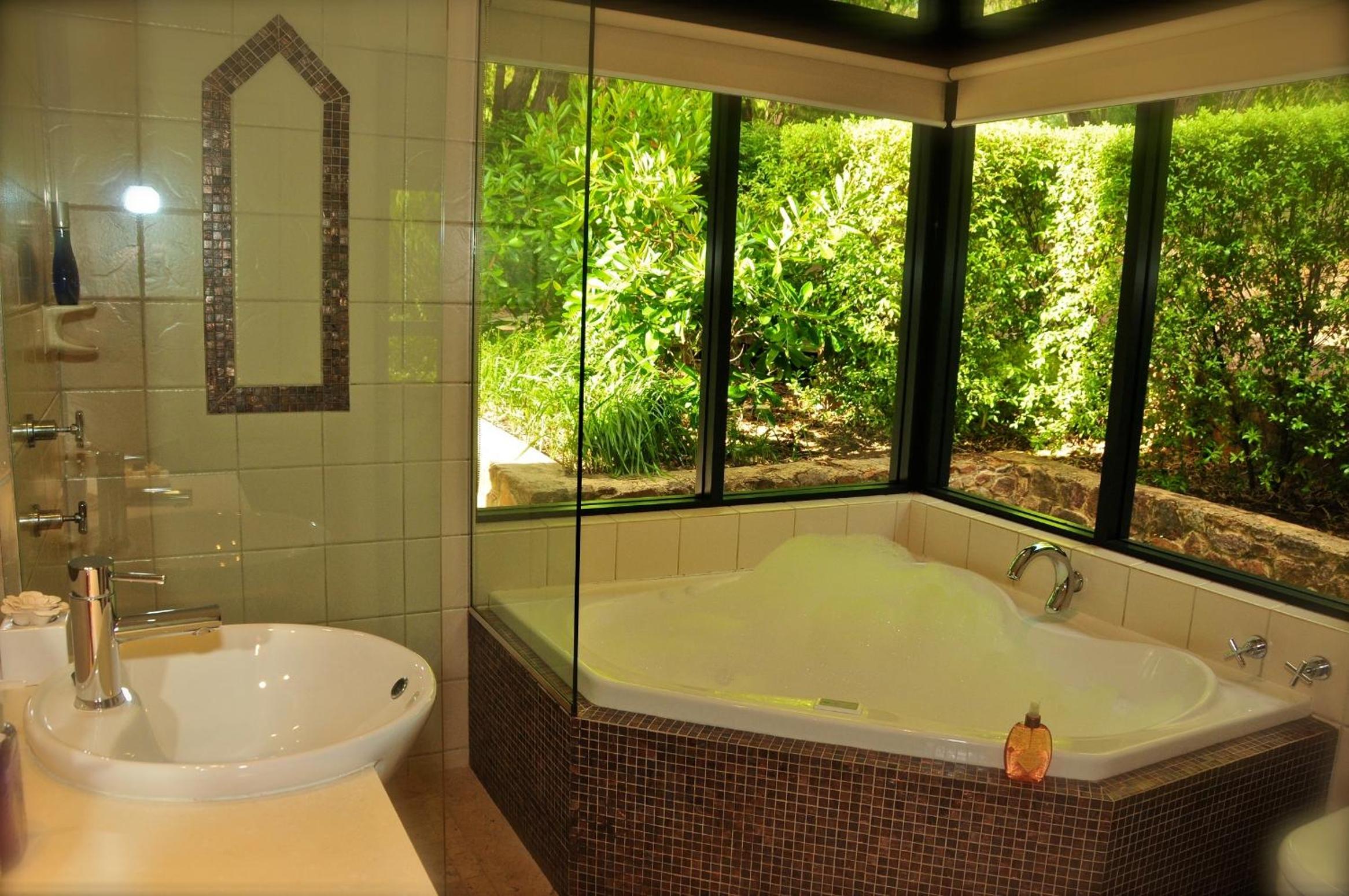 Superior Chalet with Bath photo 3