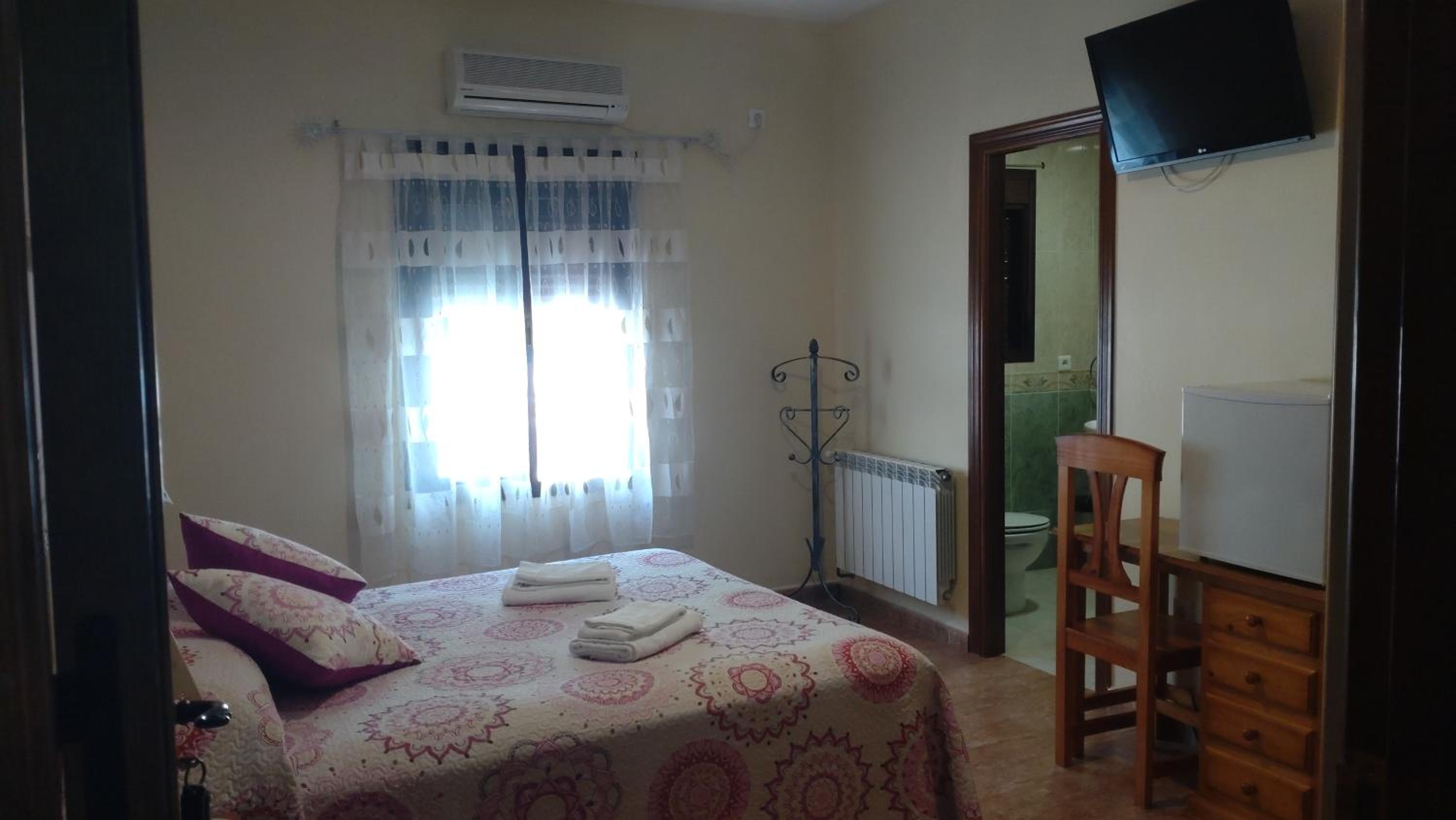 Queen Room - Photo 2