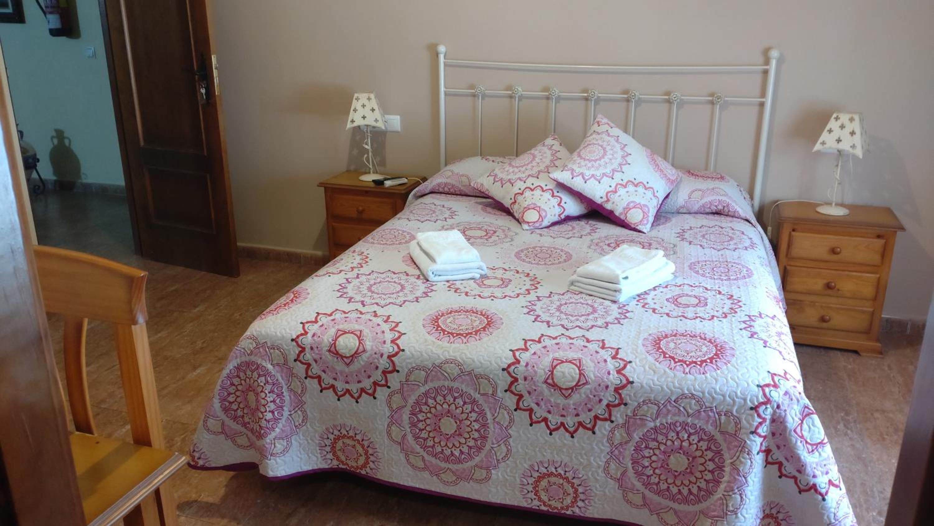 Queen Room - Photo 5