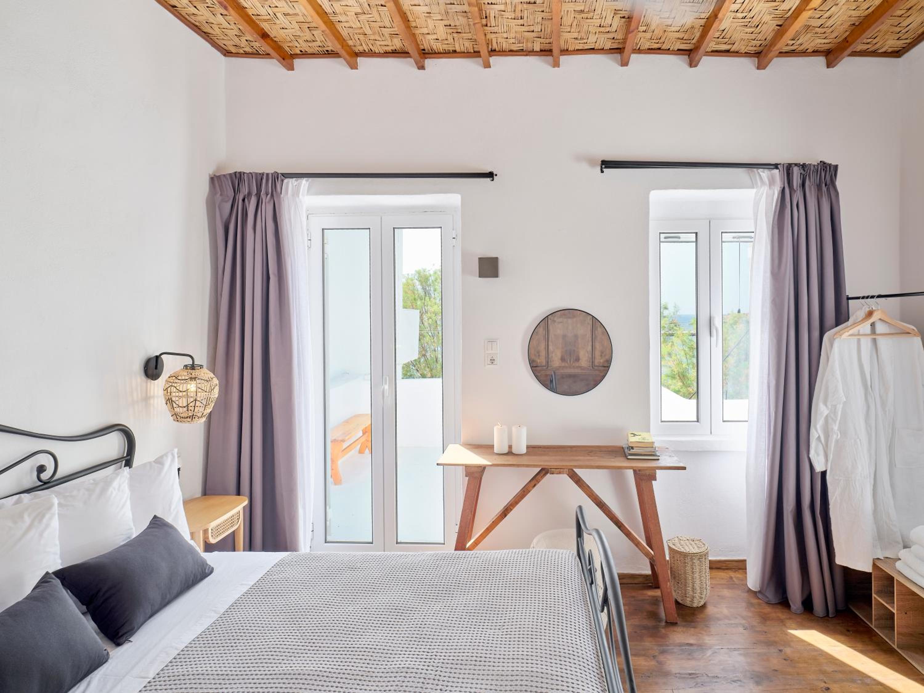One-Bedroom House photo 1