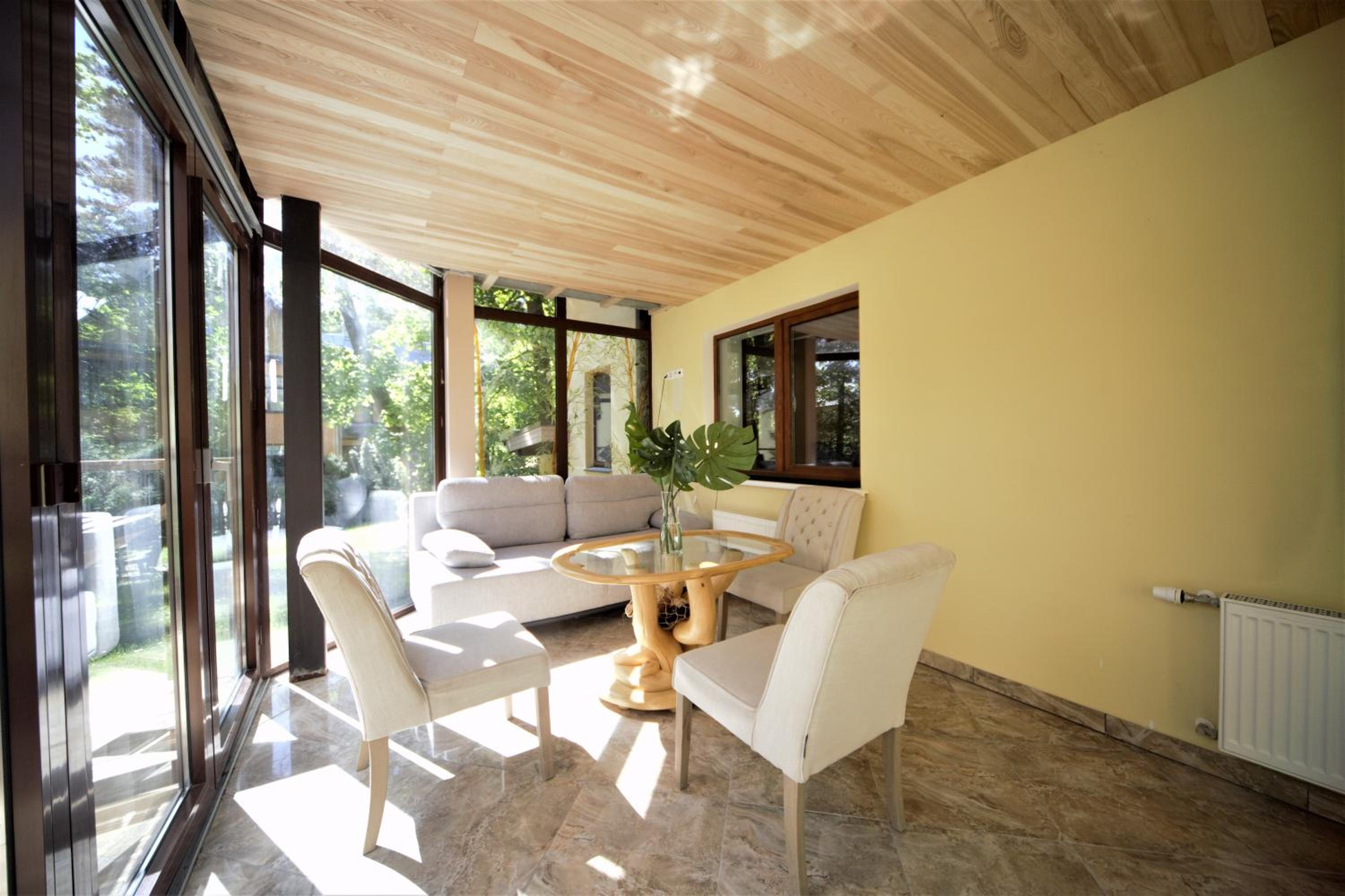 Two-Bedroom House - Photo 17