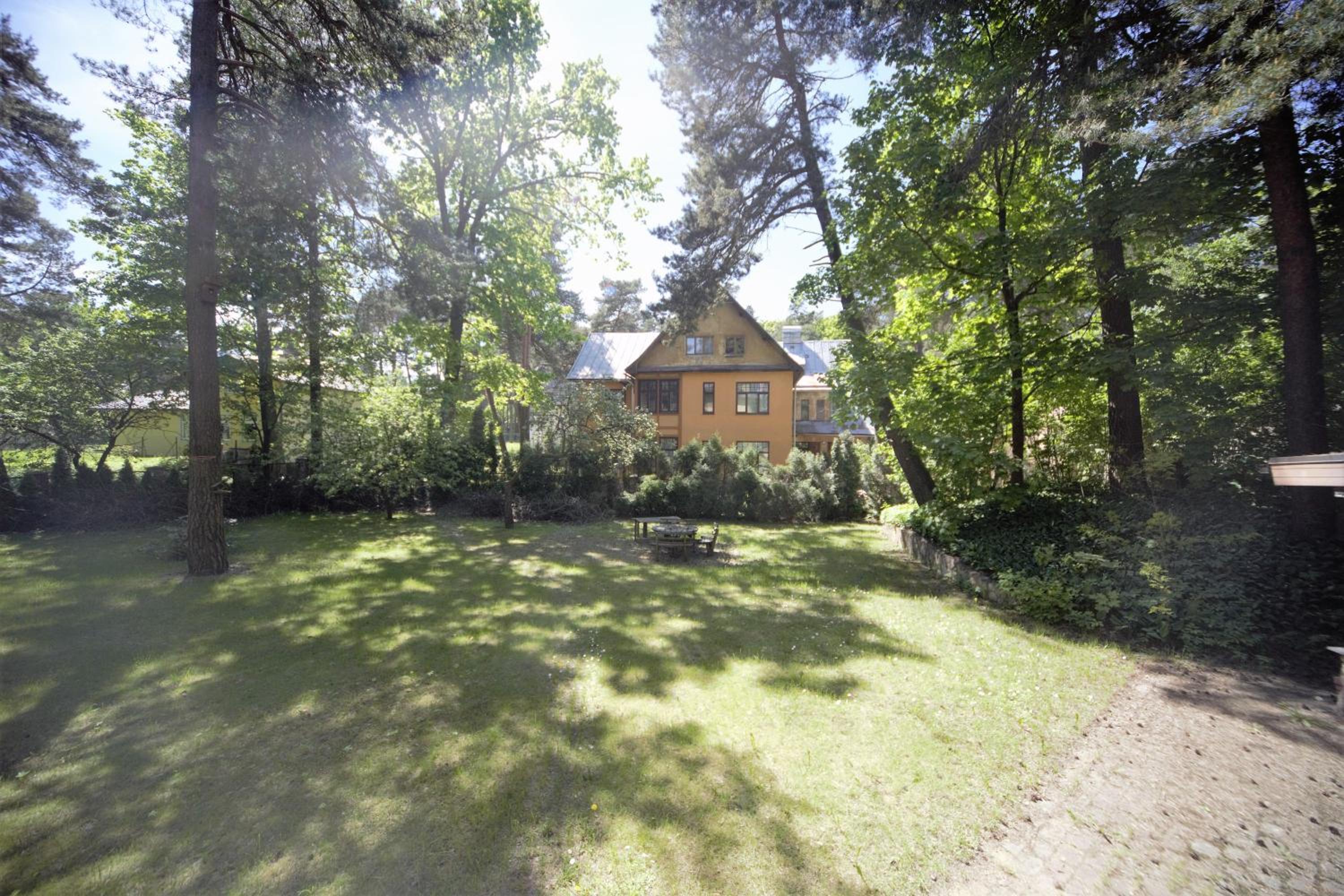 Two-Bedroom House - Photo 25