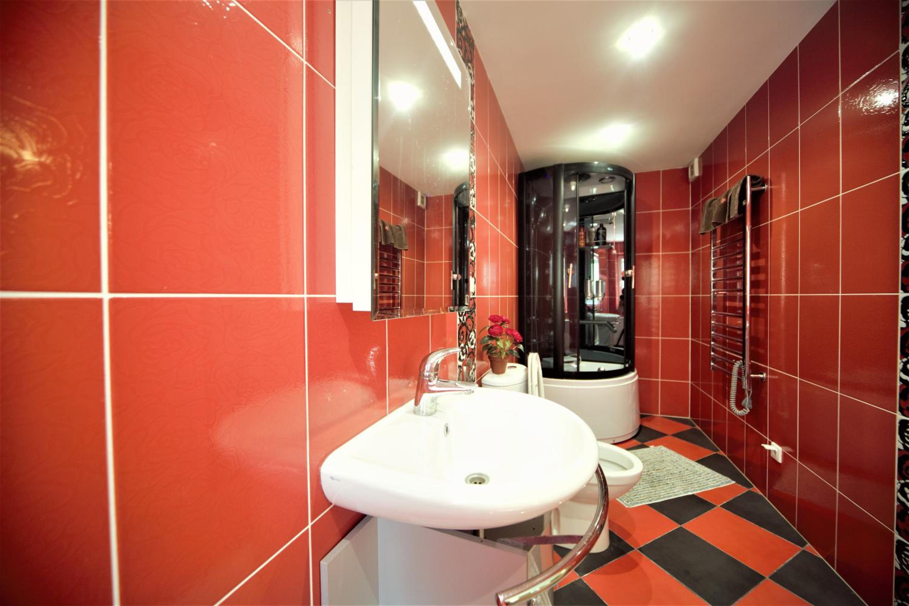Two-Bedroom House - Photo 34