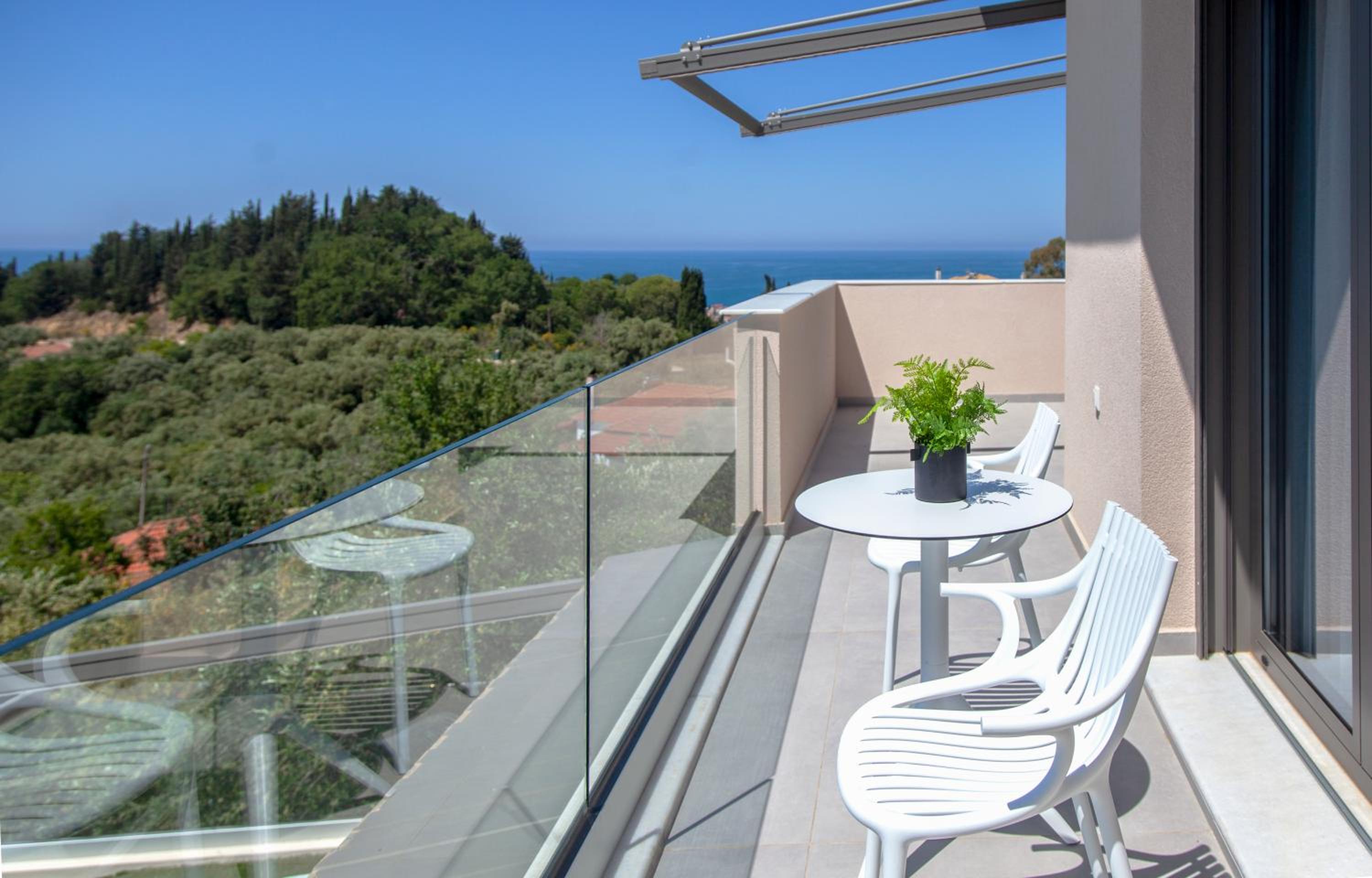 Villa with Sea View photo 3
