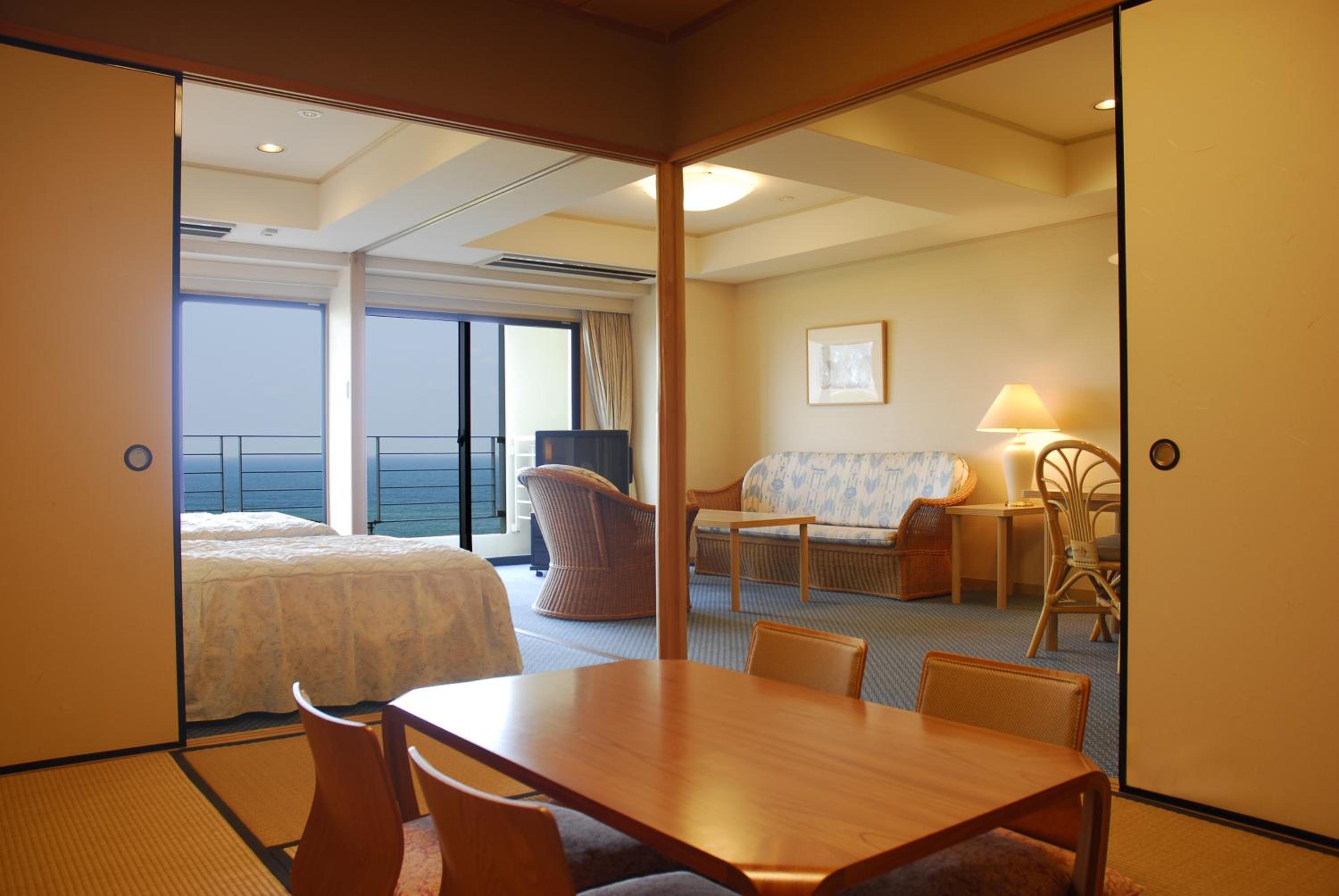 Room With Tatami Area - Non-Smoking - "Luxze Hitotsuba" photo 1