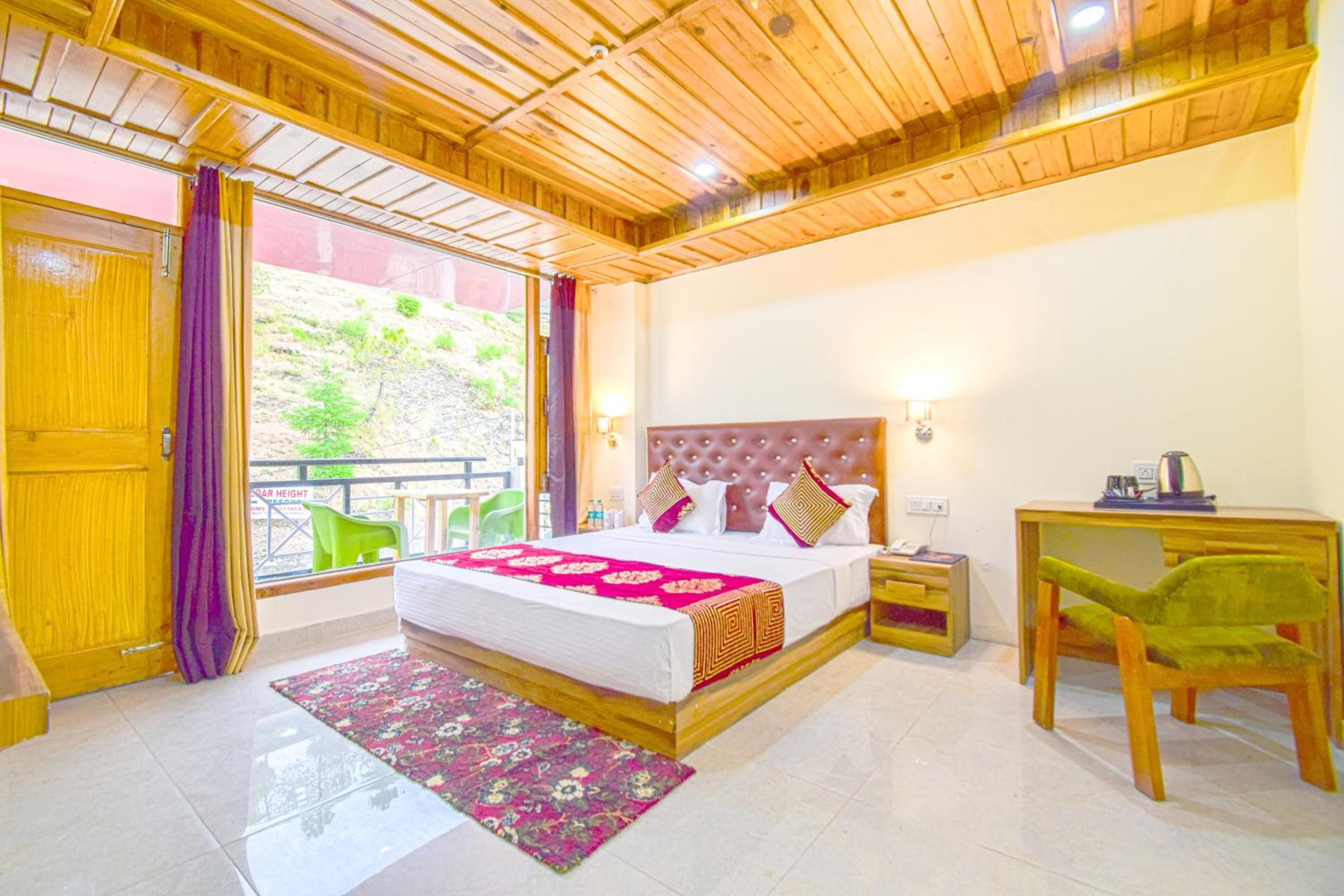 Deluxe Double Room With Balcony photo 2