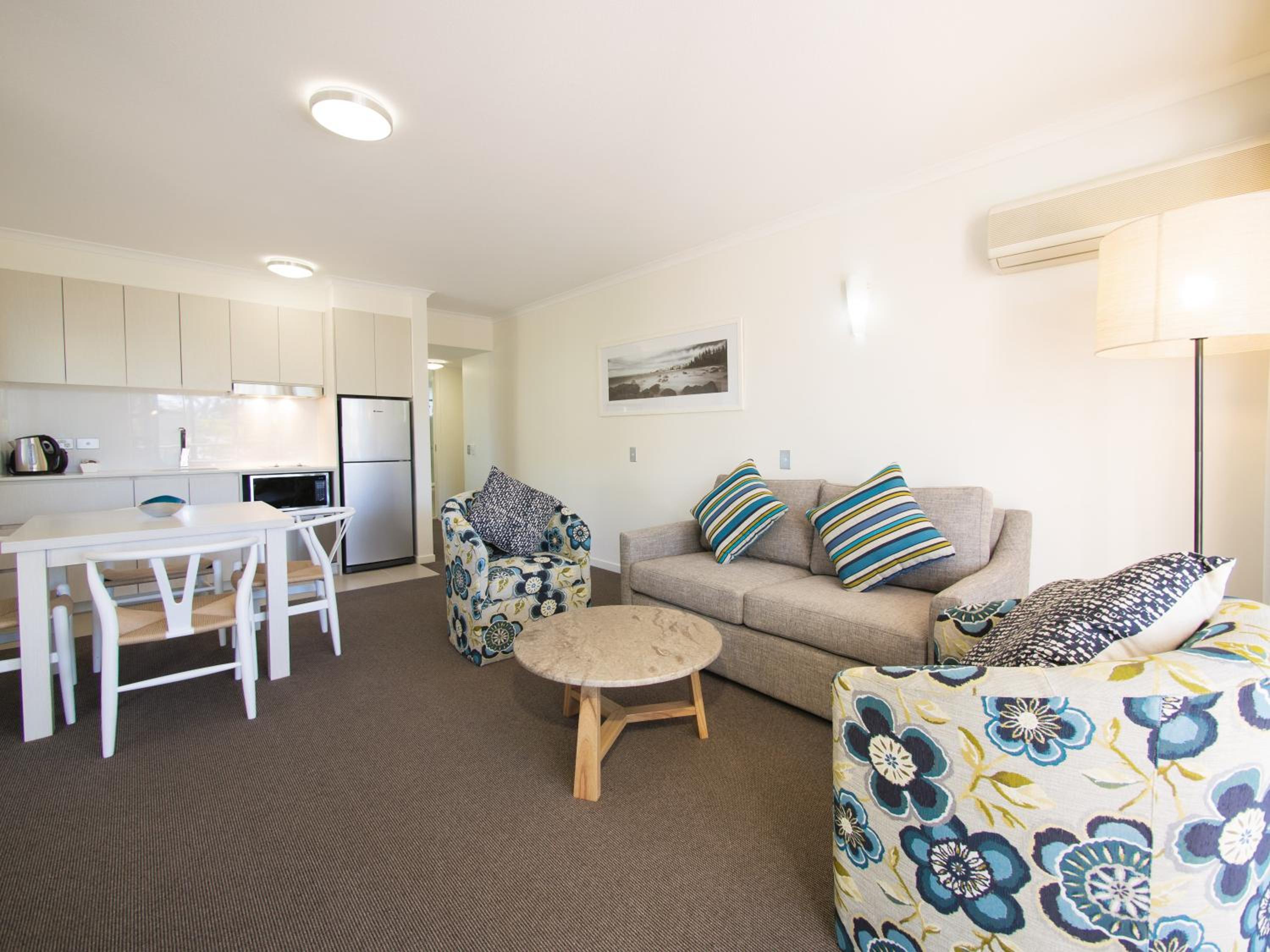 Two-Bedroom Apartment - Photo 4