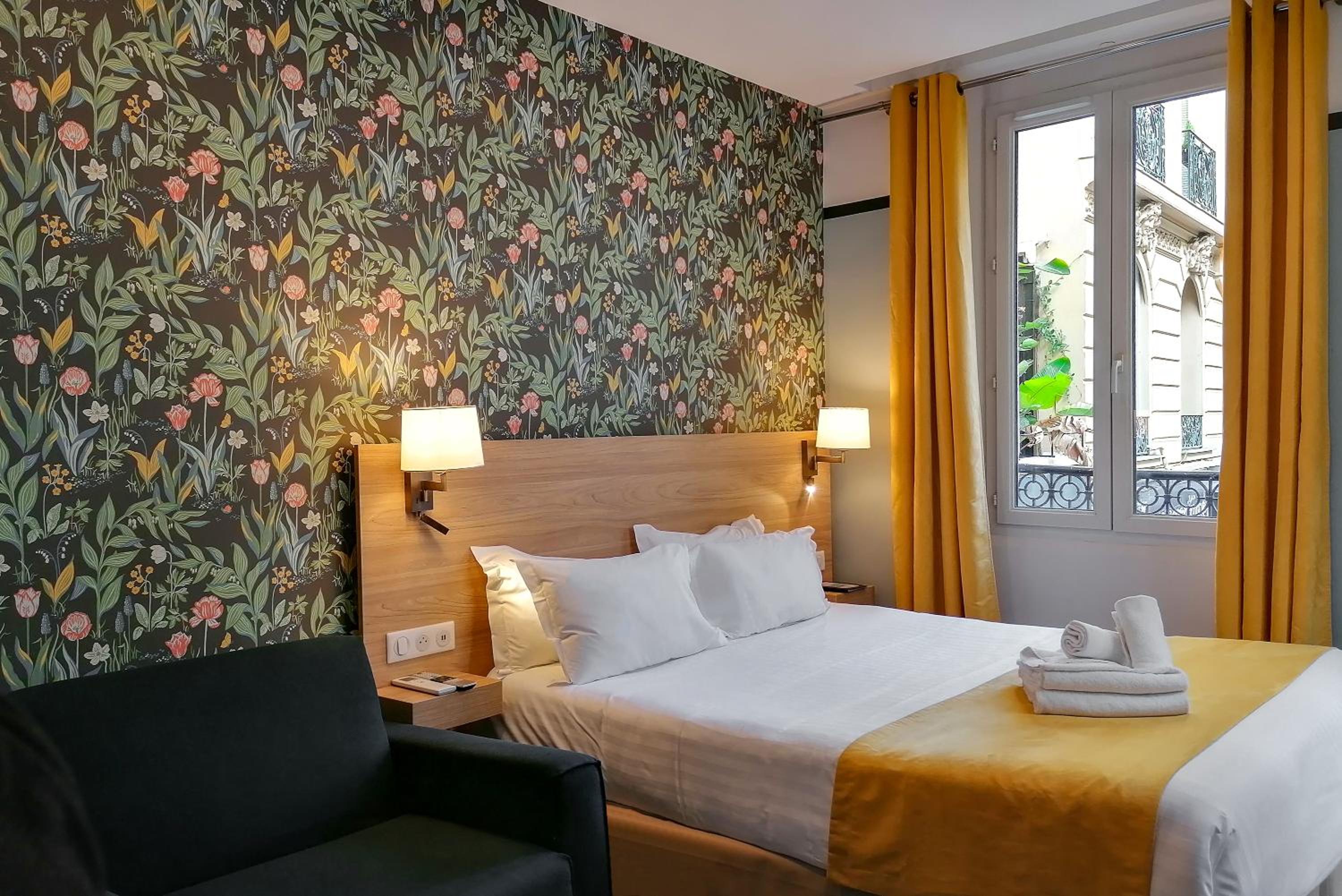 Superior Room - Photo 11