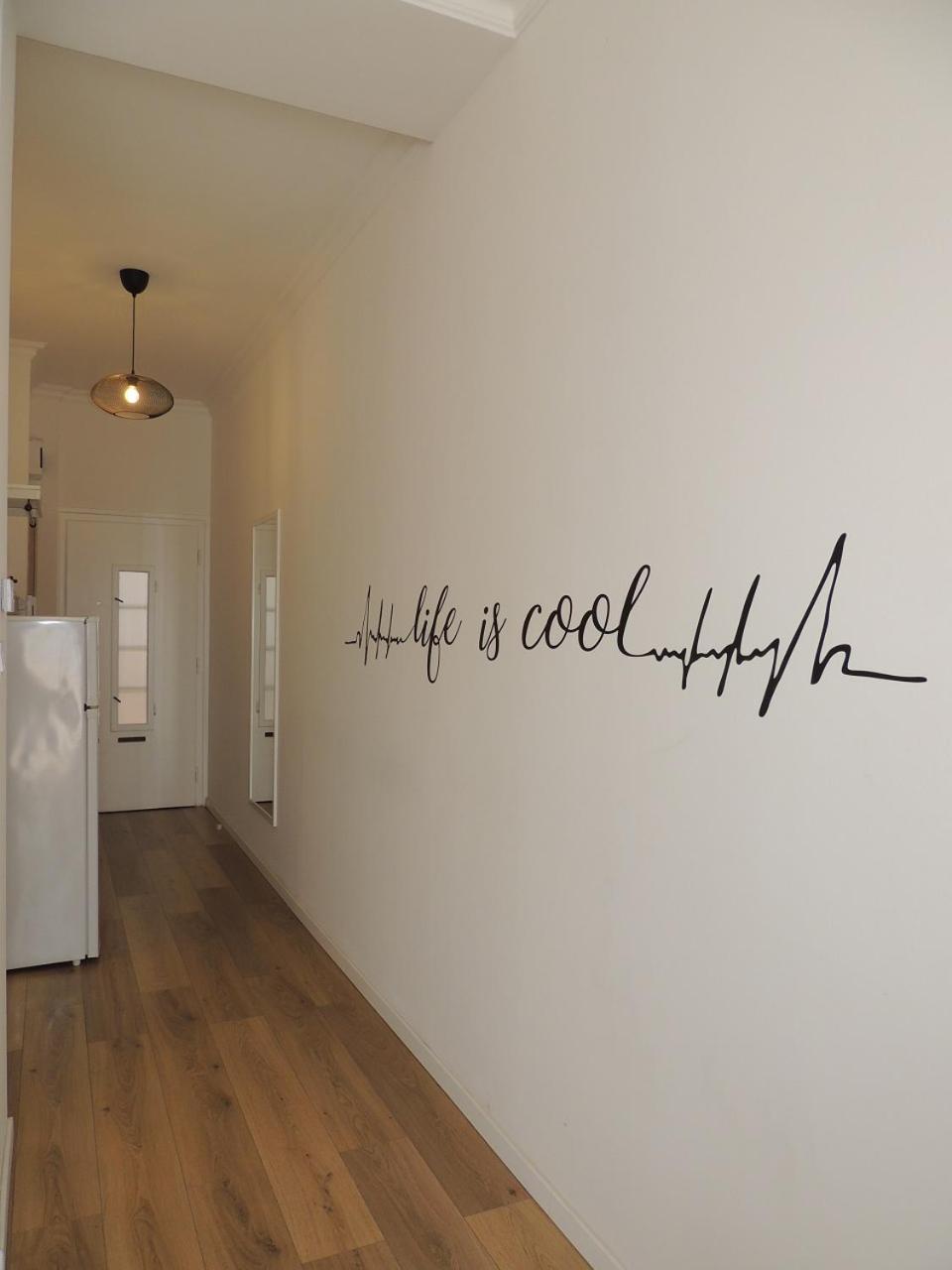 Apartment with Balcony photo 3