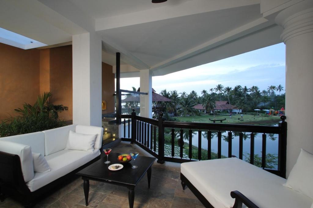 Suite with Private Pool photo 3
