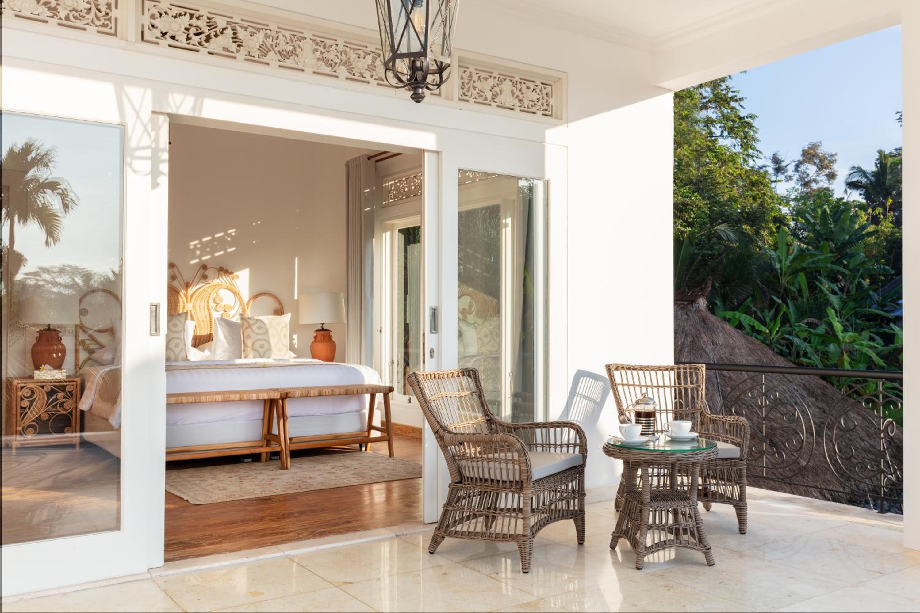 Villa photo 1