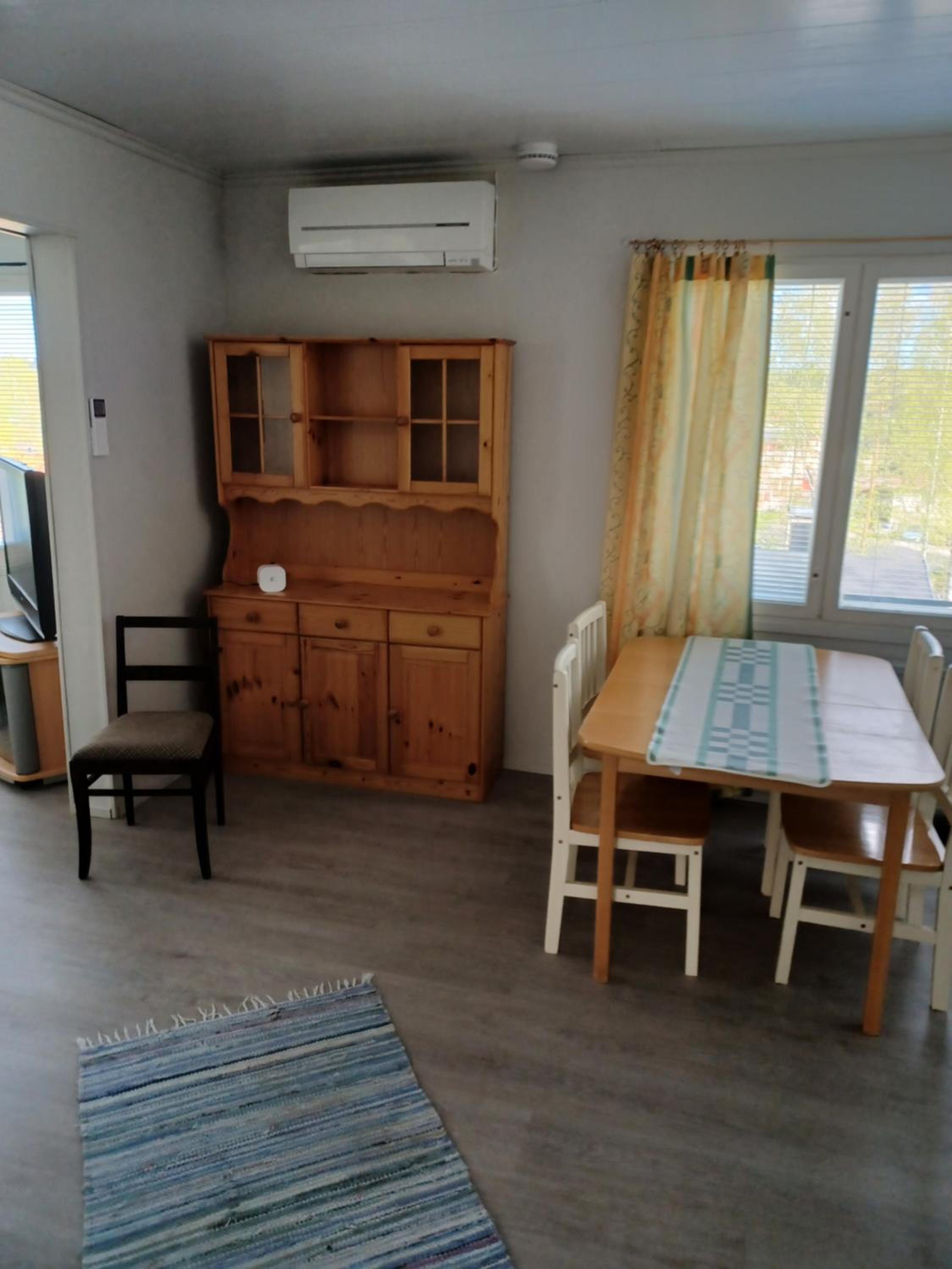 Two-Bedroom Apartment - Photo 2