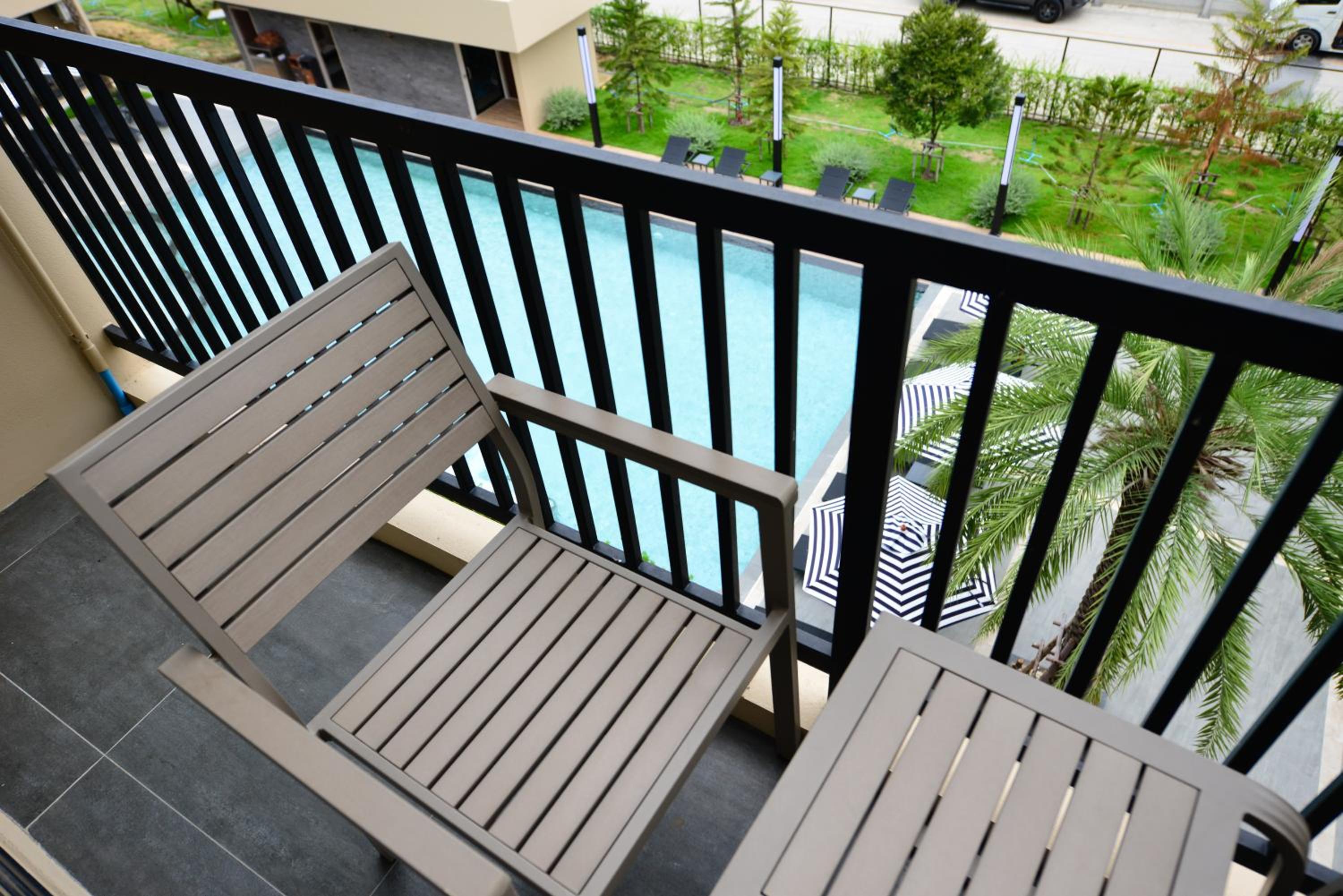 Family Room with Balcony photo 2