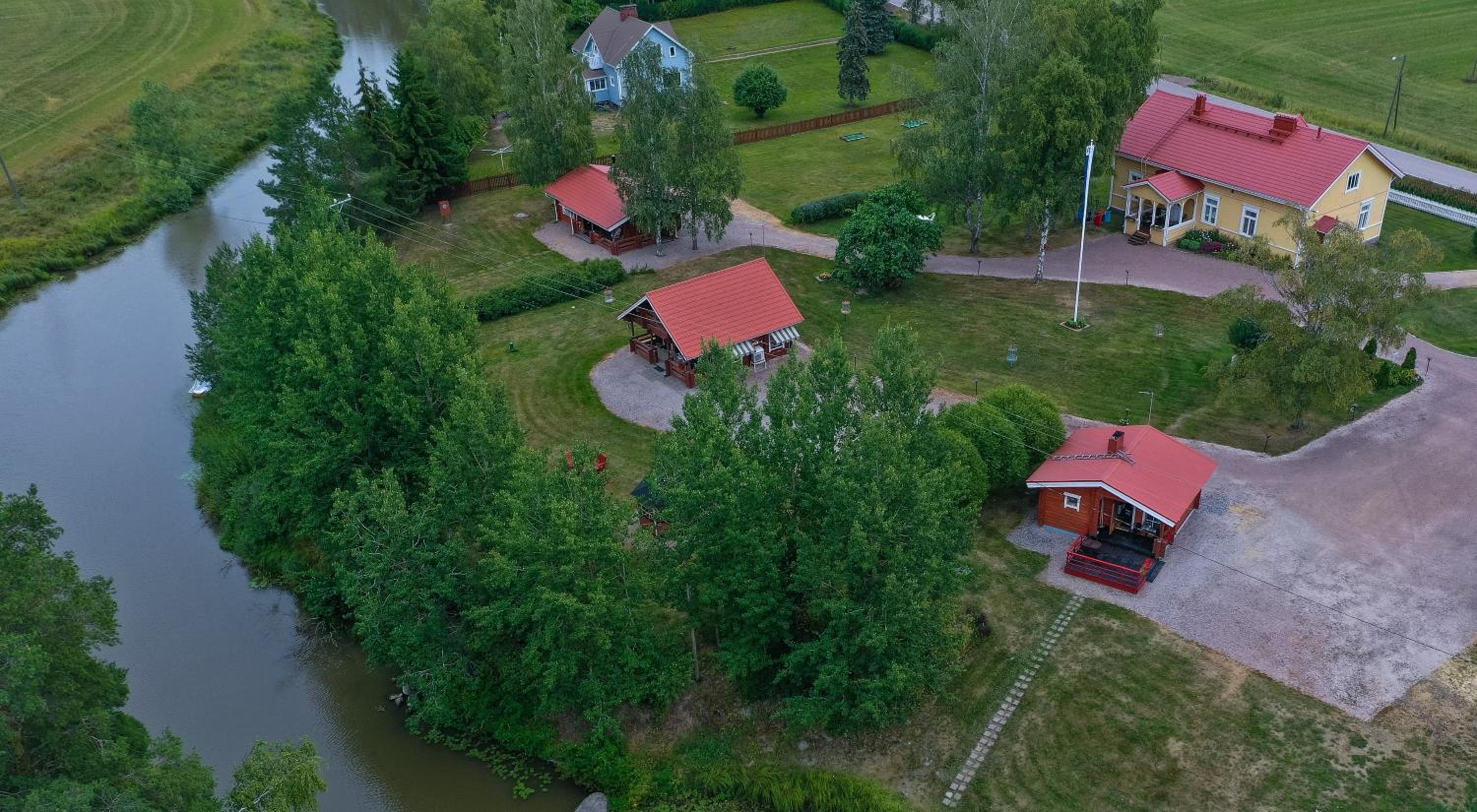 Villa Henna Hirsimökki Omalla Saunalla - Photo 18