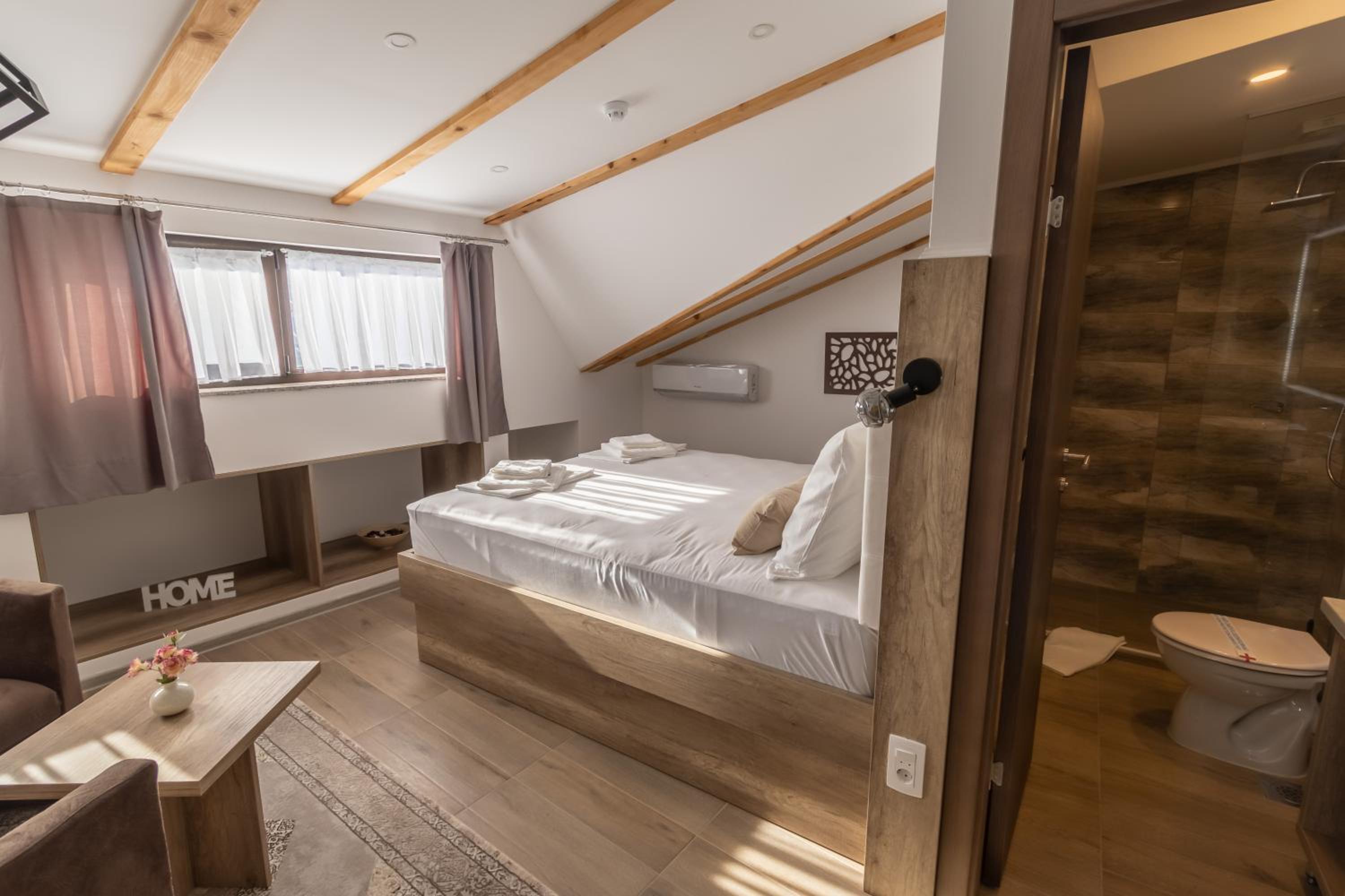 Deluxe Room photo 2