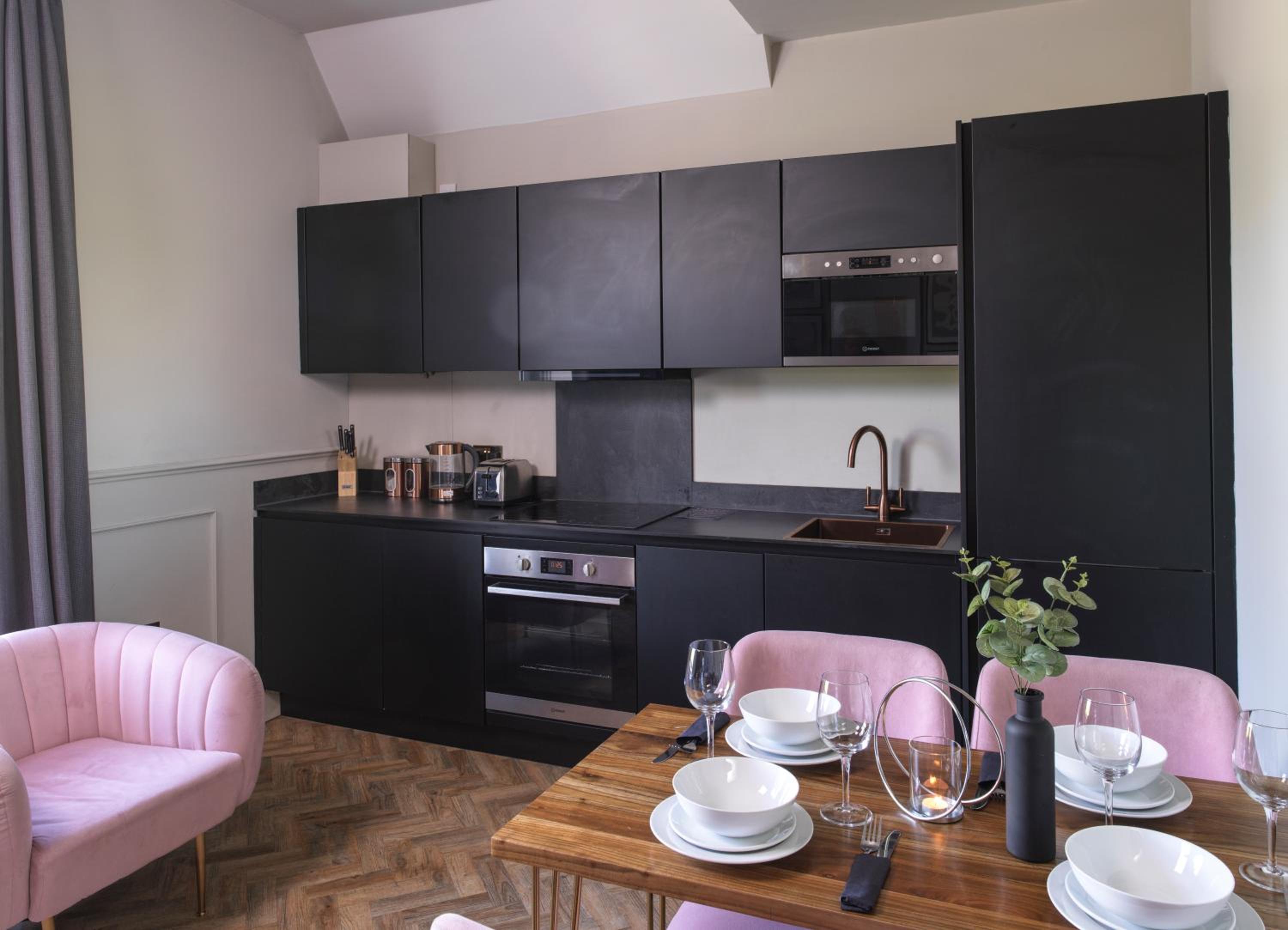 Two-Bedroom Apartment with One Double Bed, One Bunk Bed and One Sofa Bed - Kitchen - Photo 5