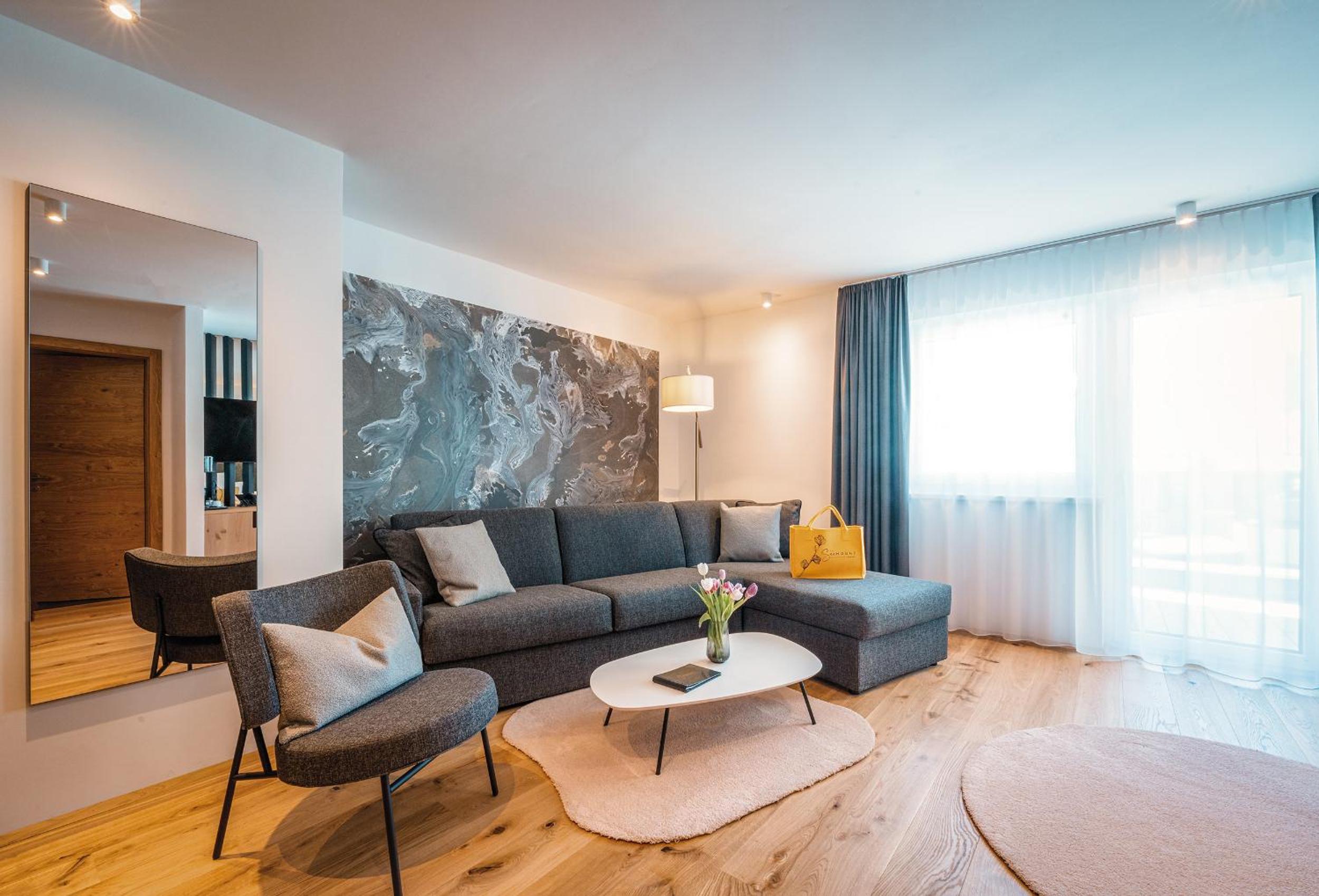 Comfort Suite with Balcony and Mountain View photo 3