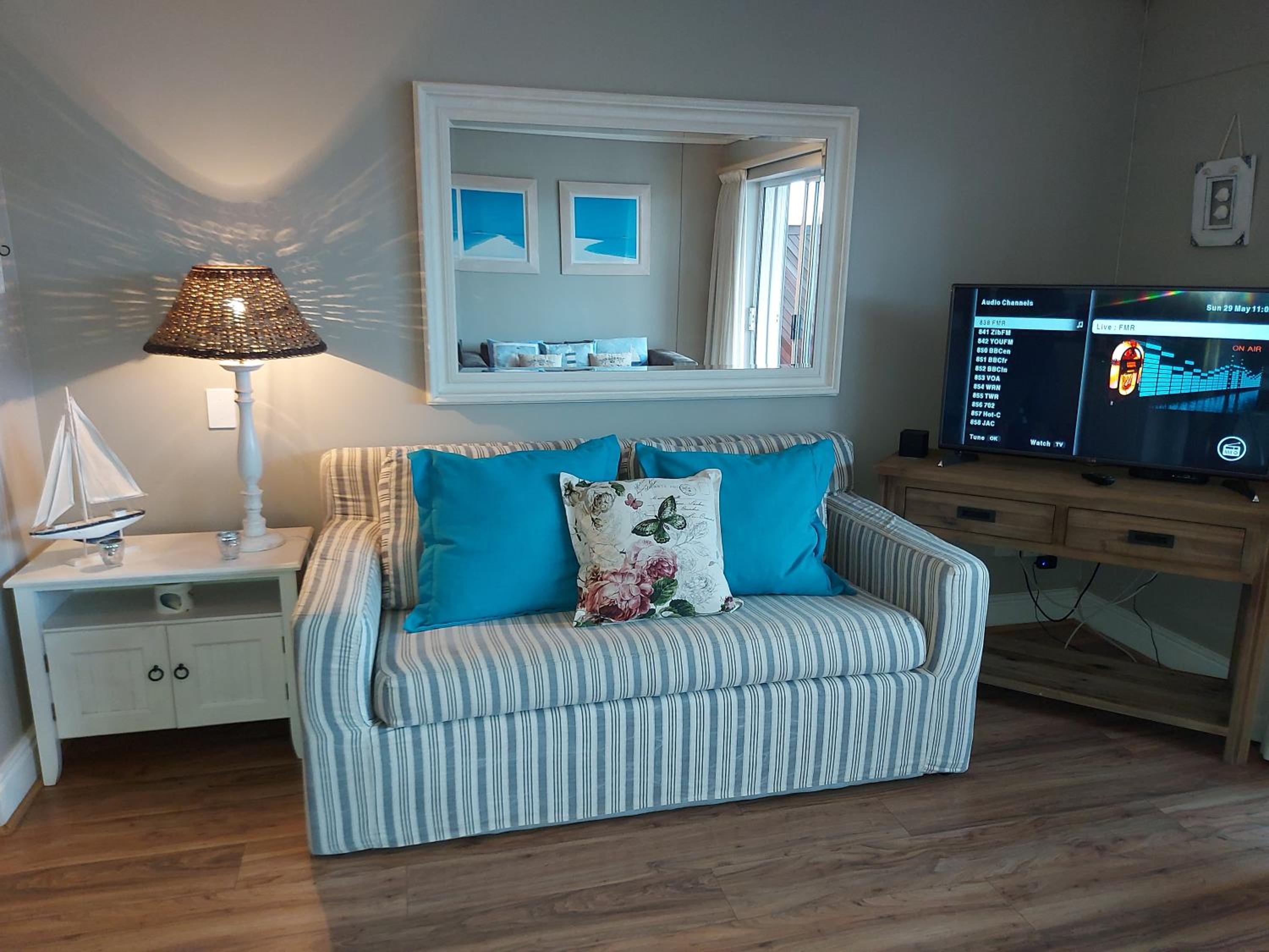 One-Bedroom Apartment - Photo 9
