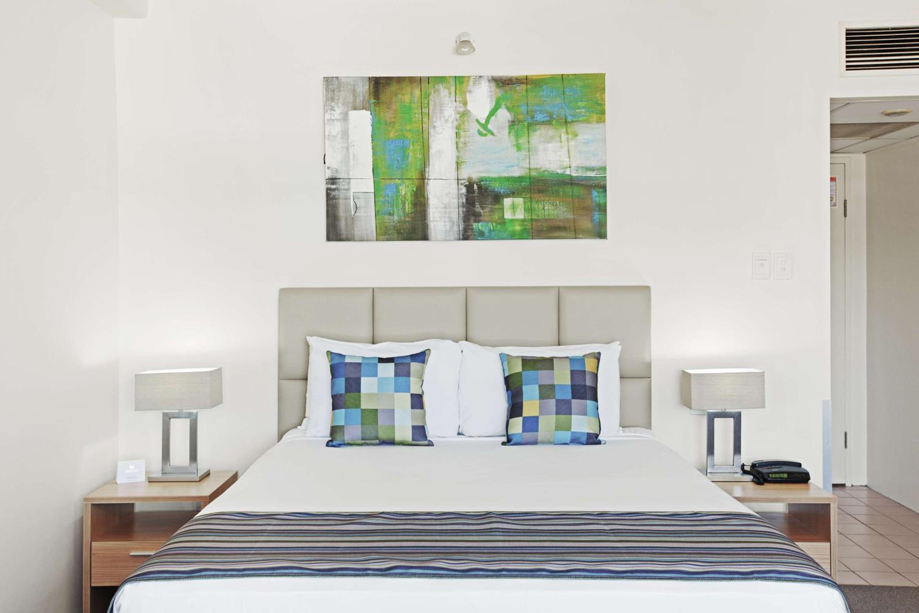 Standard Queen Room - Photo 1