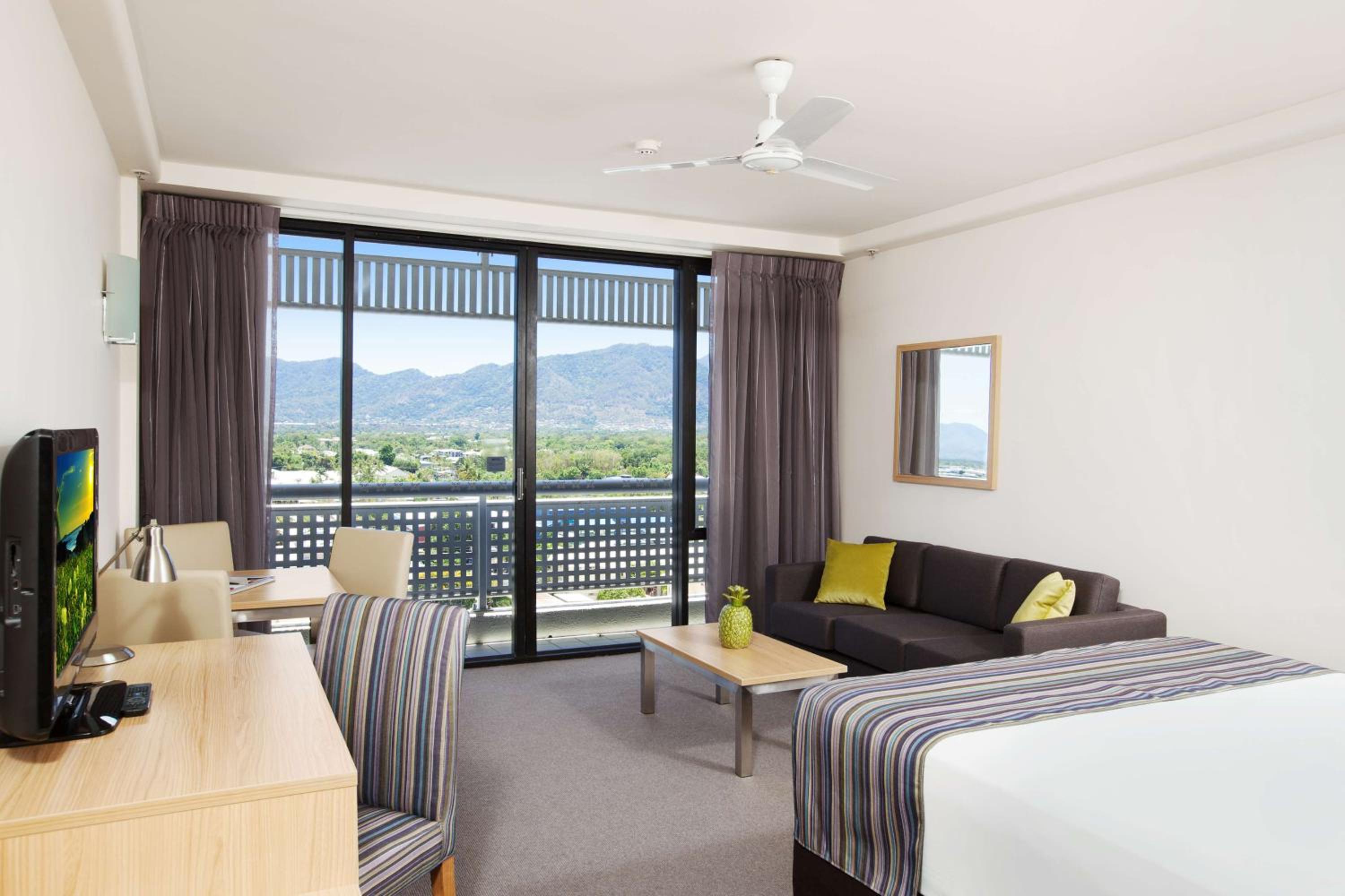 Standard Queen Room - Photo 4