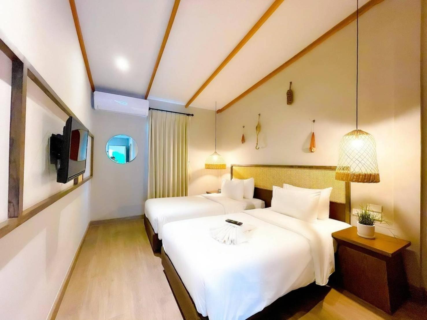 Quarto Twin Standard