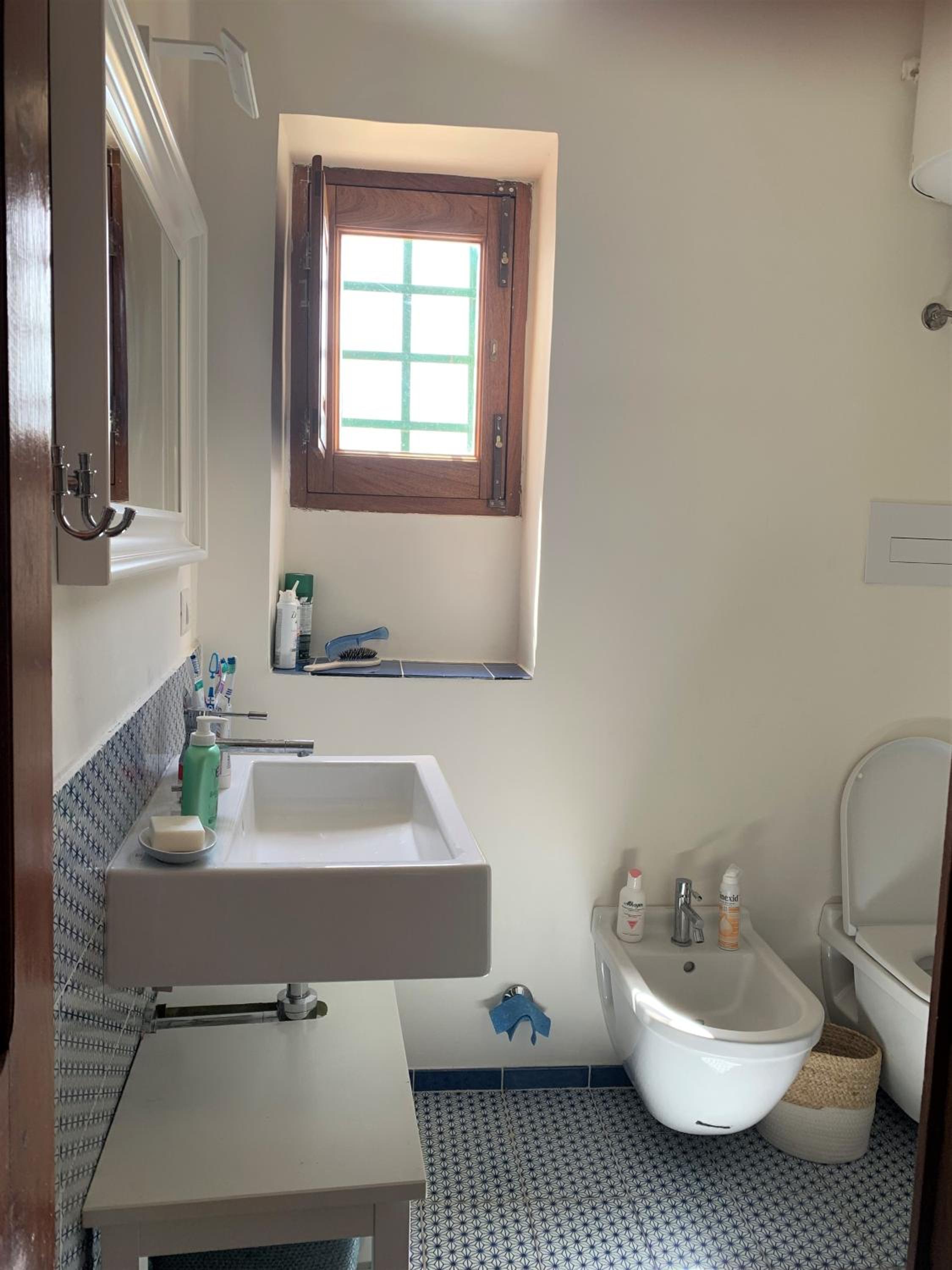Two-Bedroom House photo 3