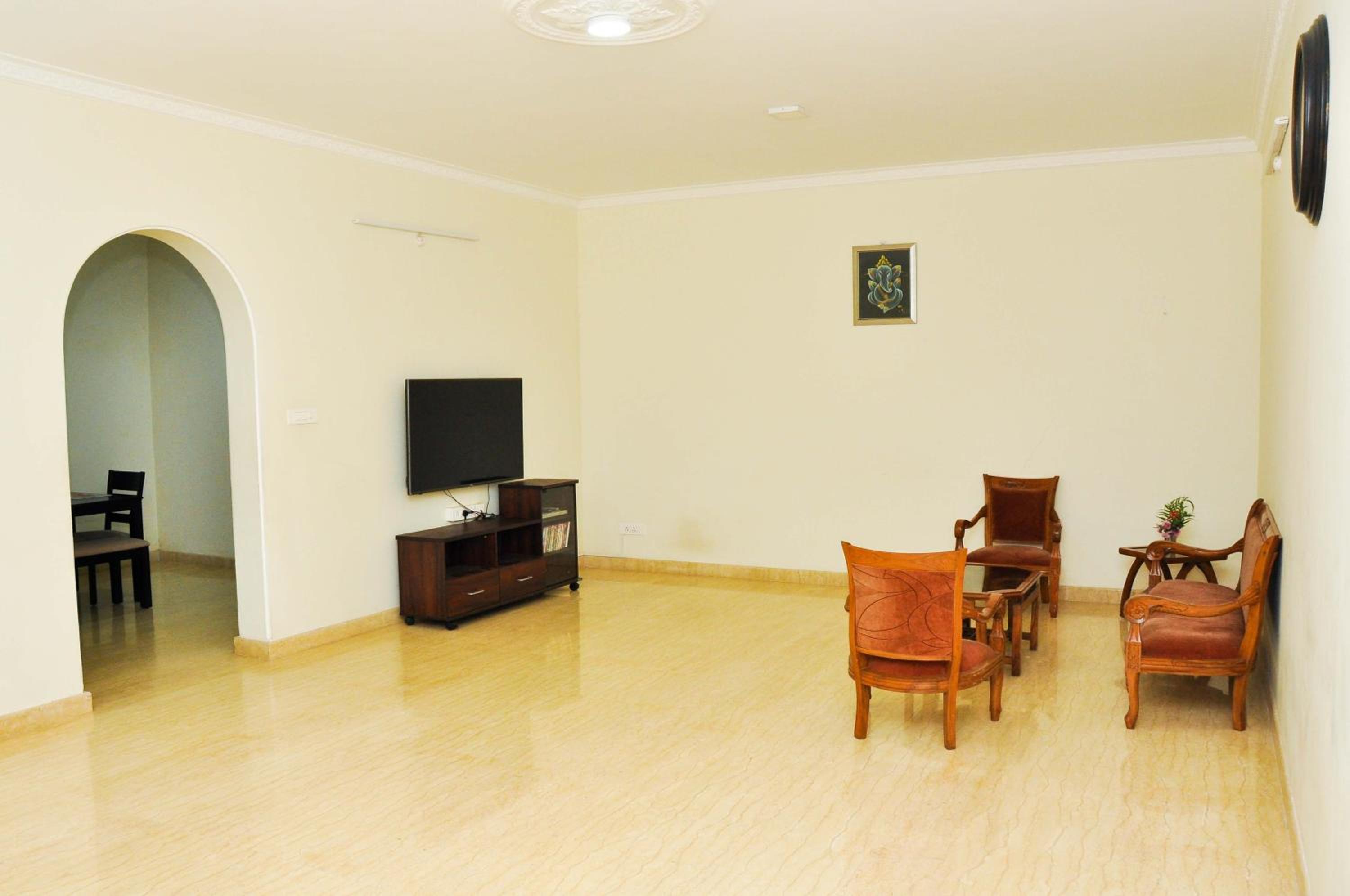 Three-Bedroom Villa photo 2