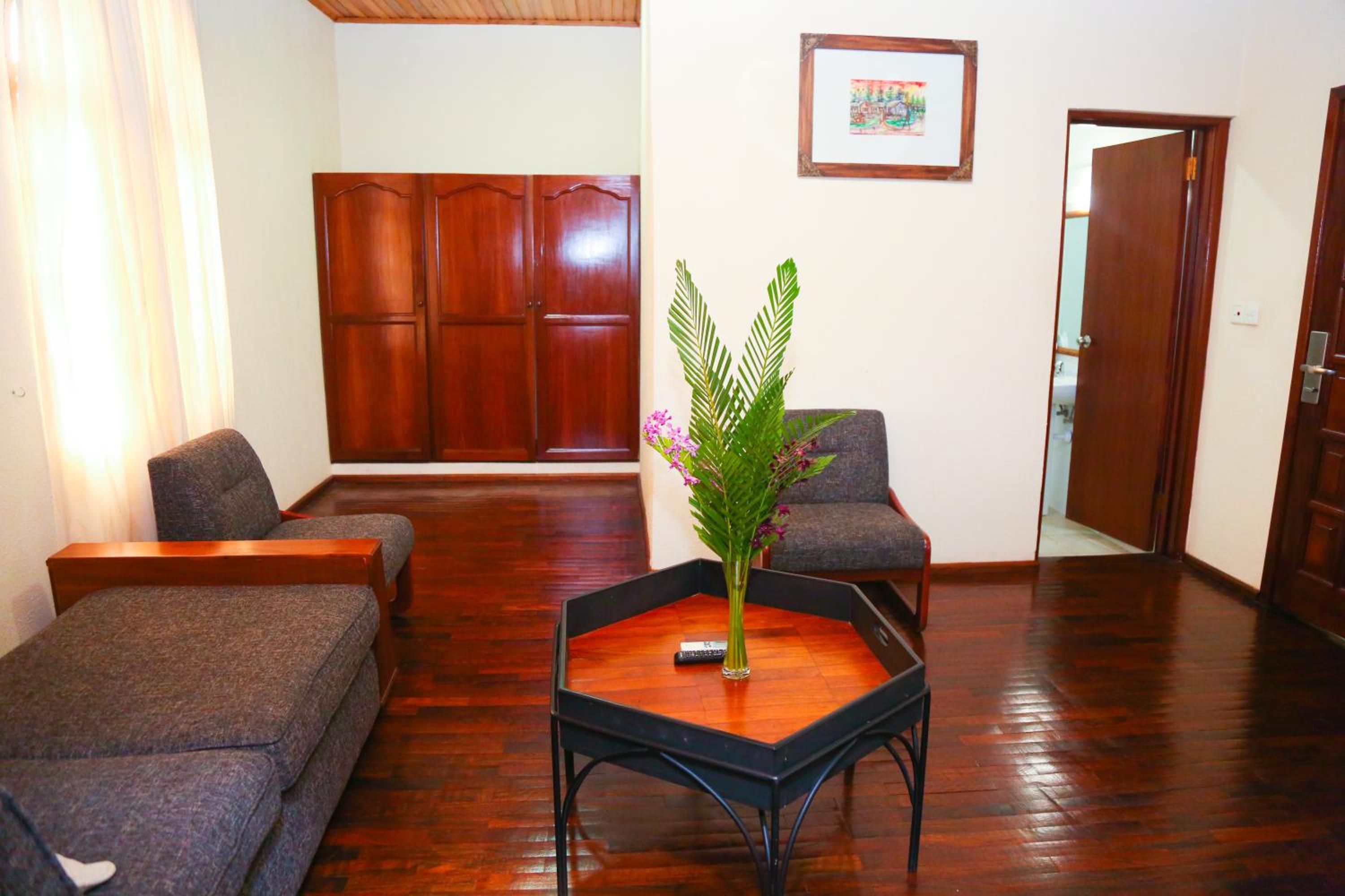 Deluxe Suite photo 2