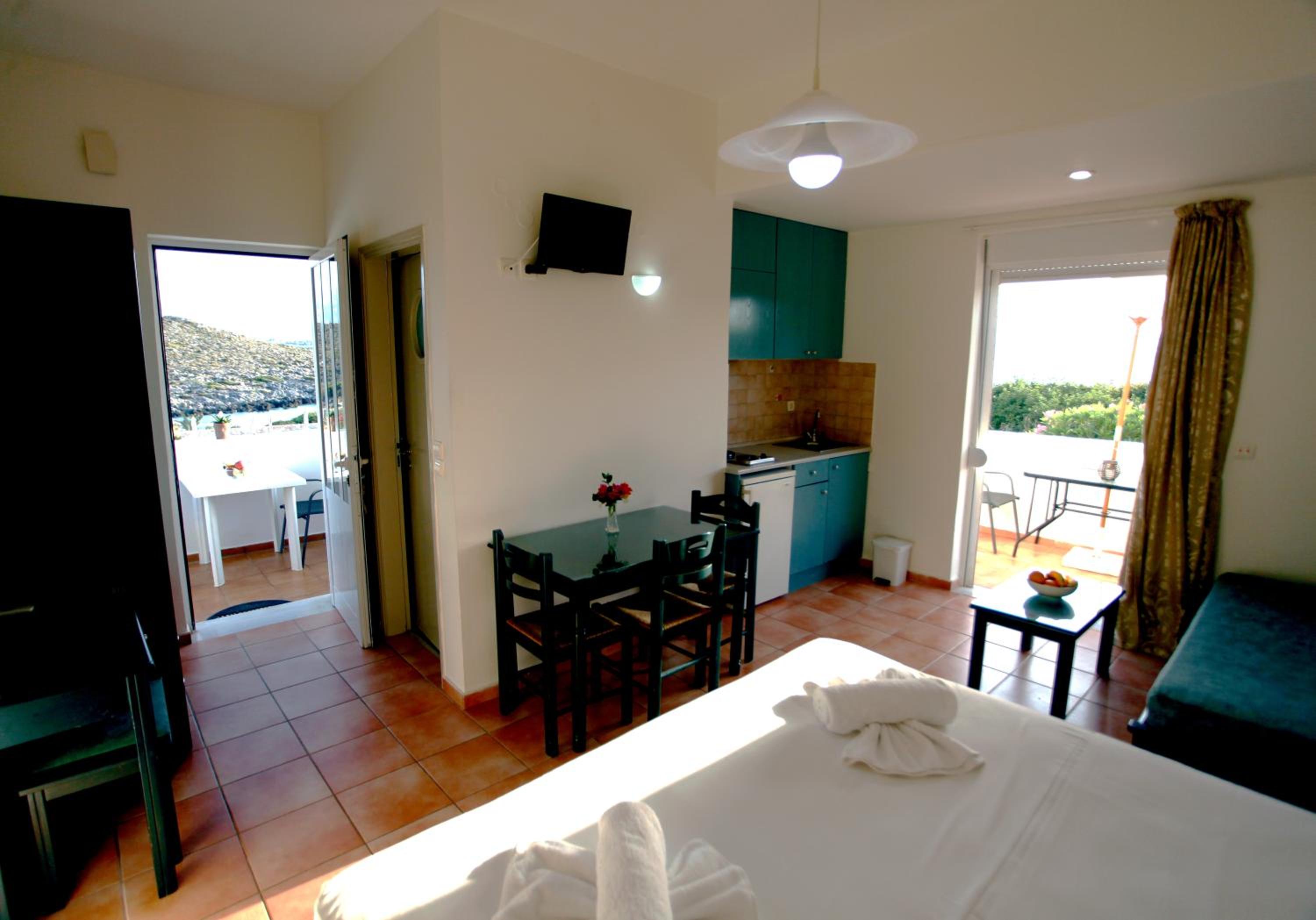 Deluxe Double Room With Balcony And Sea View photo 1