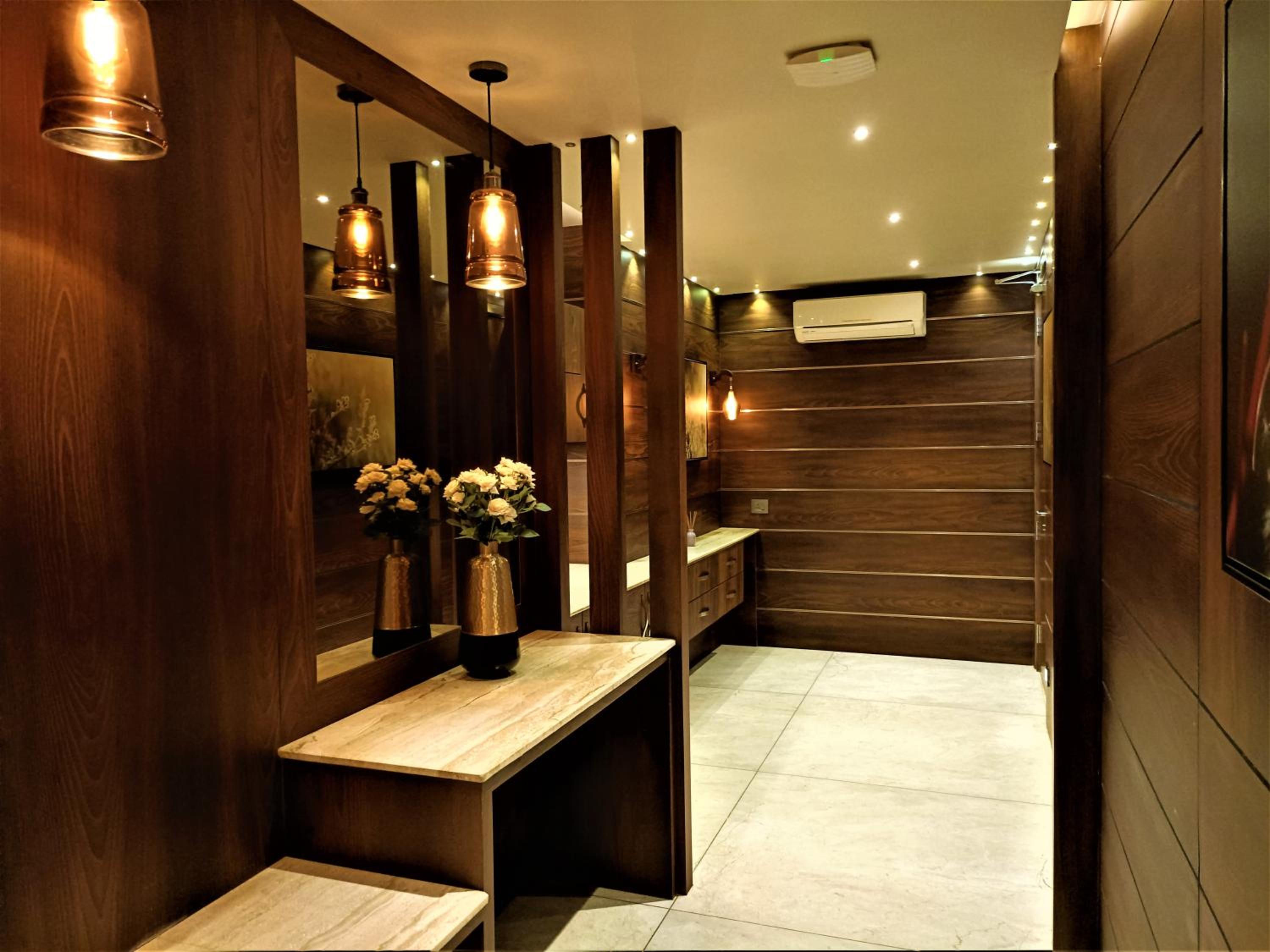 One-Bedroom Suite - Photo 19