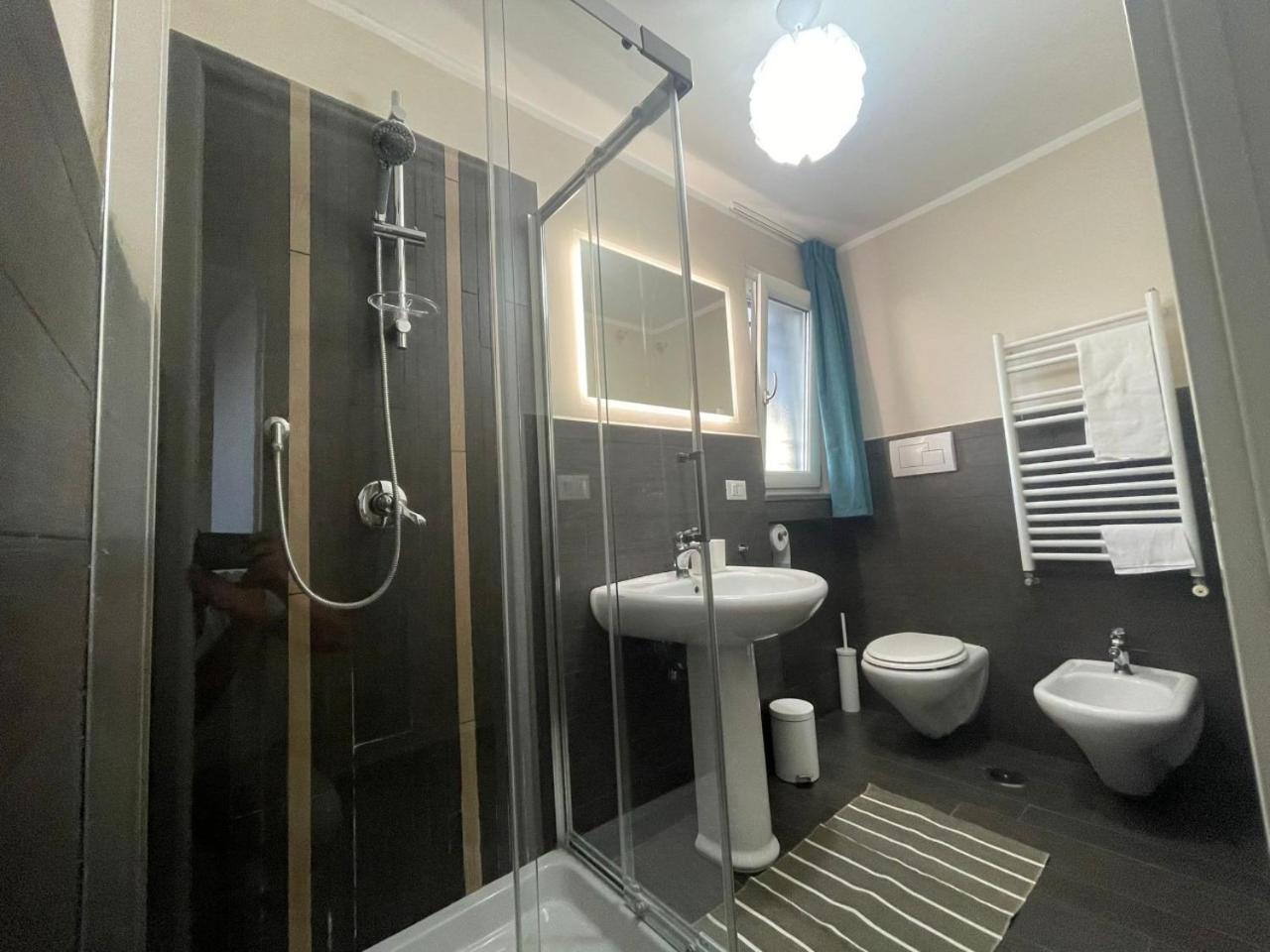 Two-Bedroom House photo 3