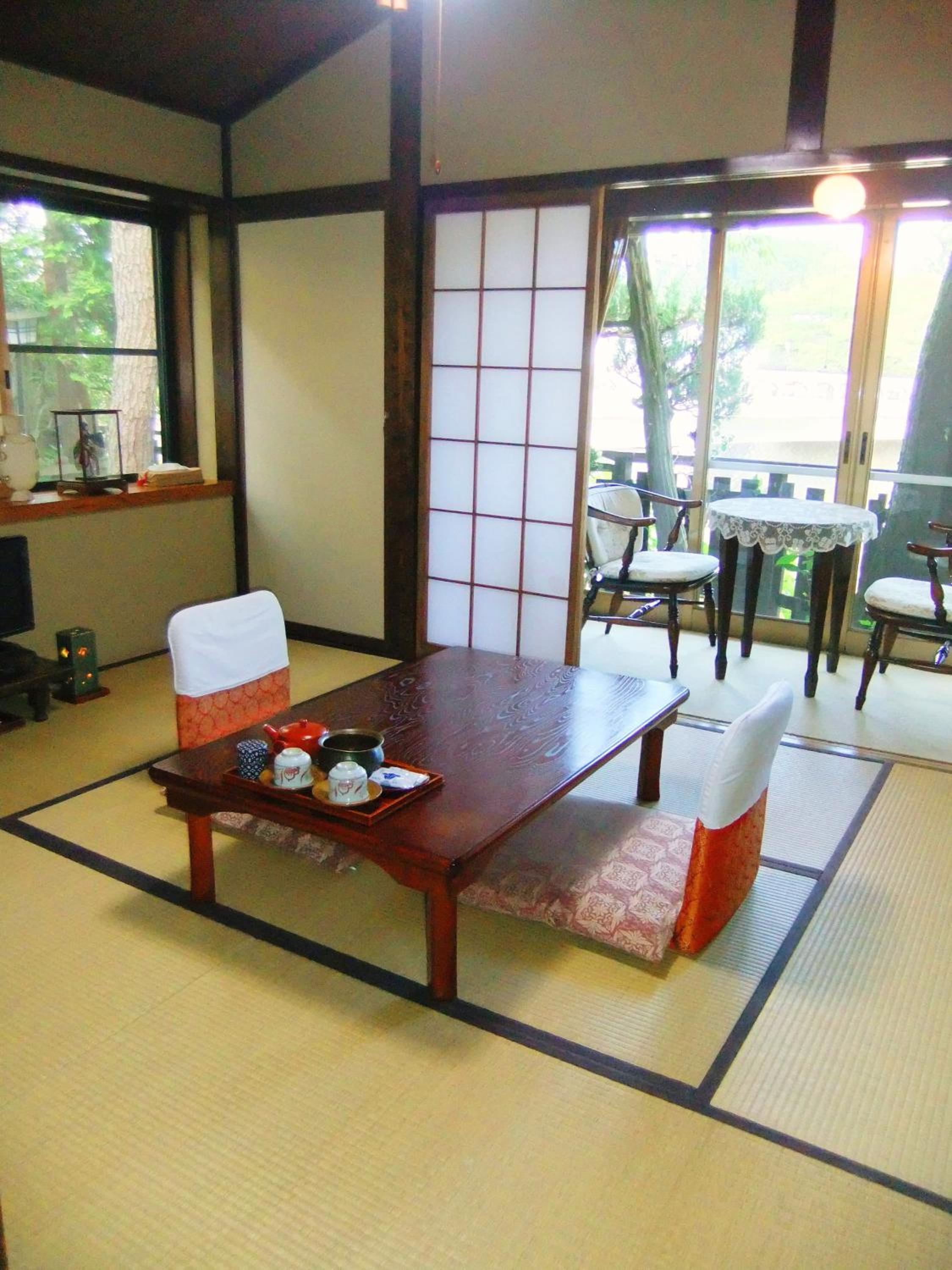 Japanese-Style Twin Room with Shared Bathroom and private Toilet