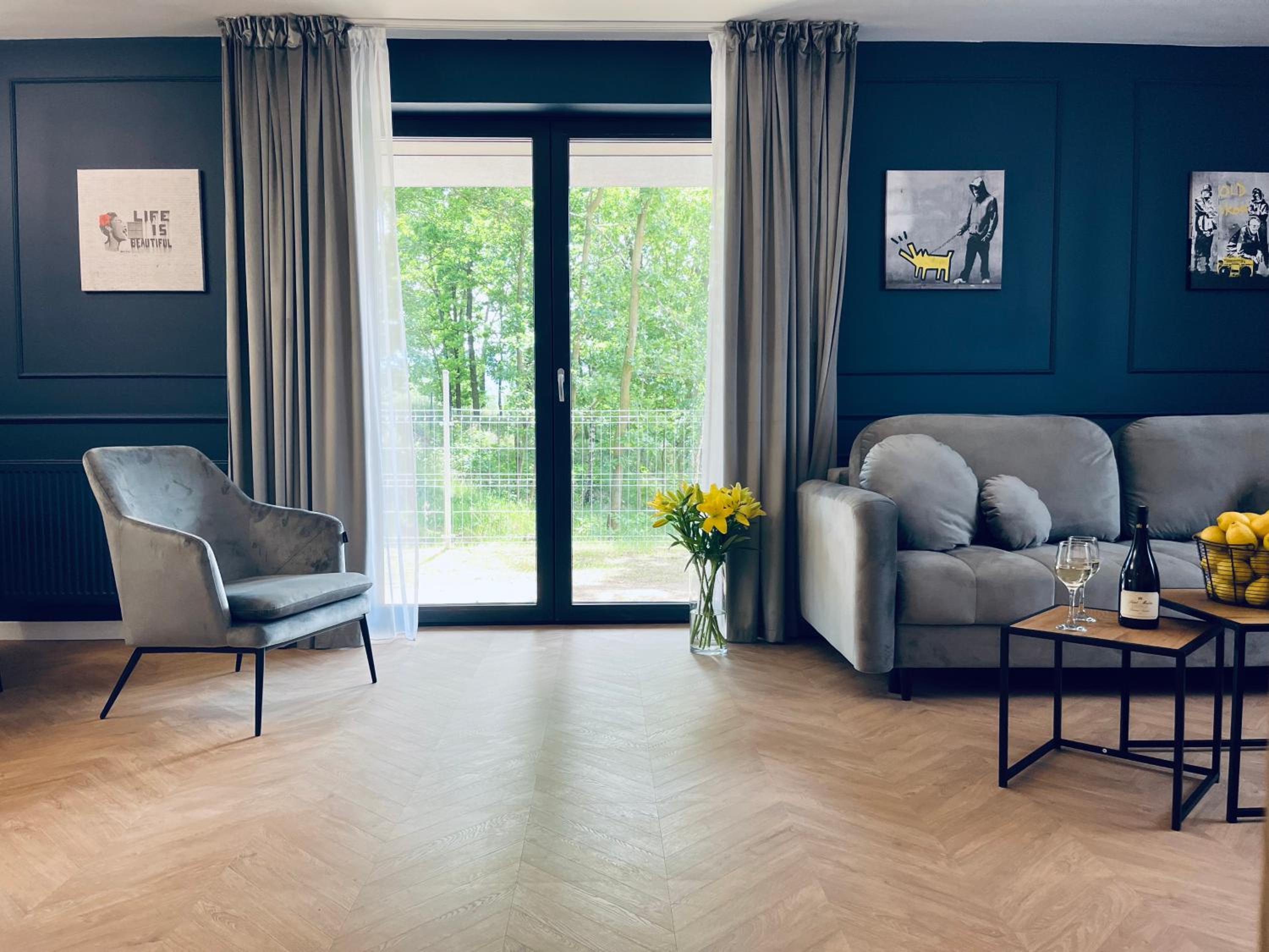 One-Bedroom Apartment