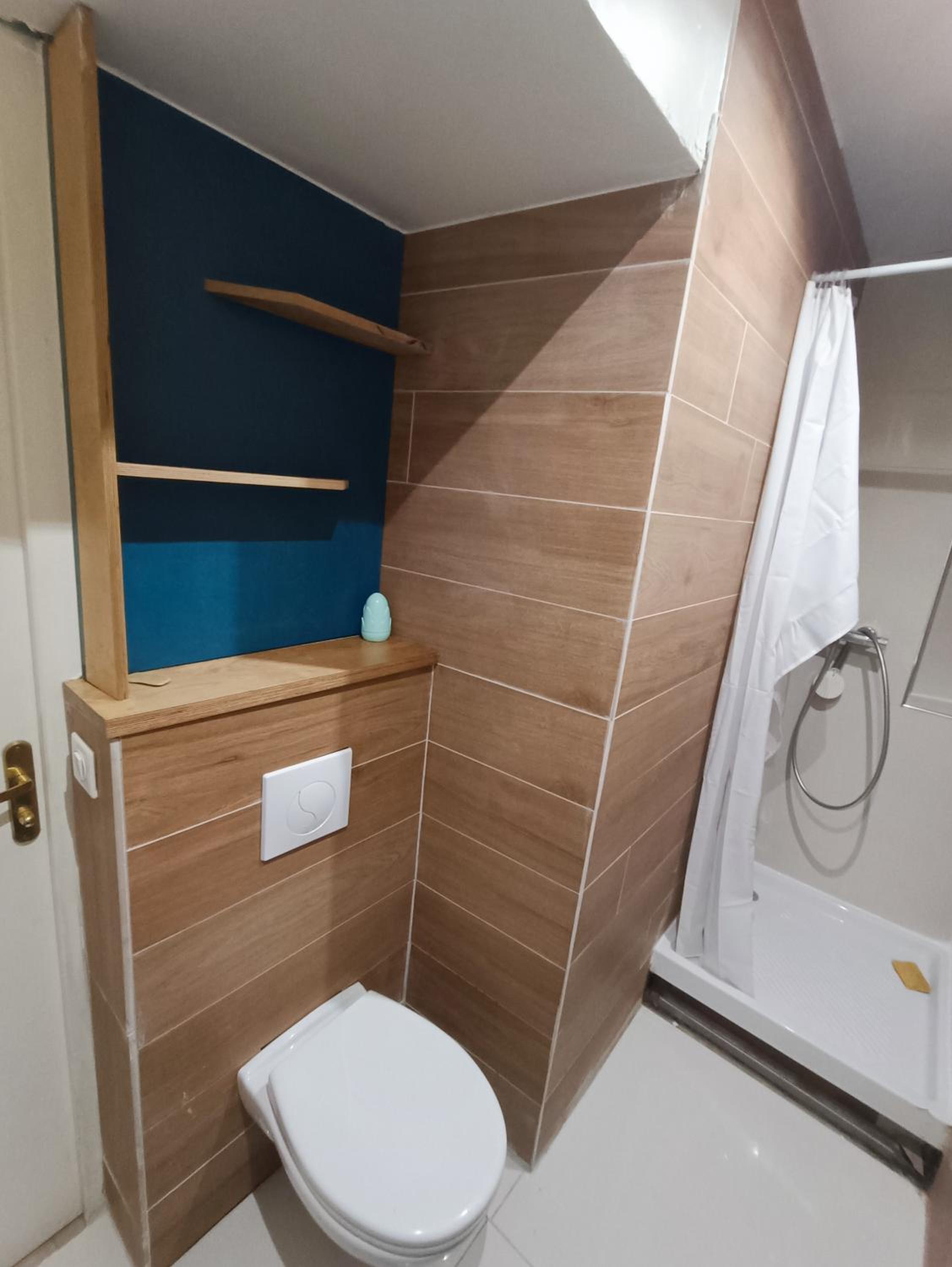 One-Bedroom Apartment - Photo 3