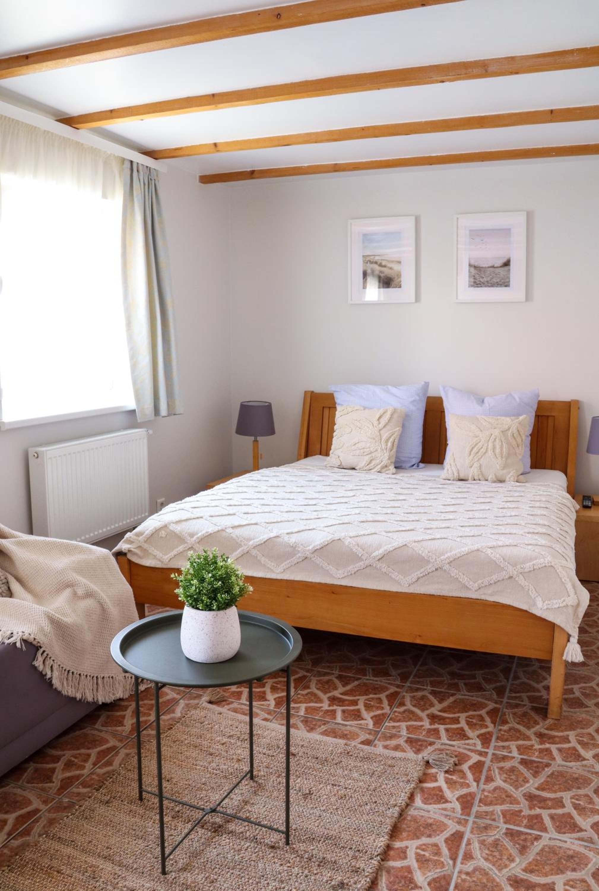 Standard Double Room - Photo 3