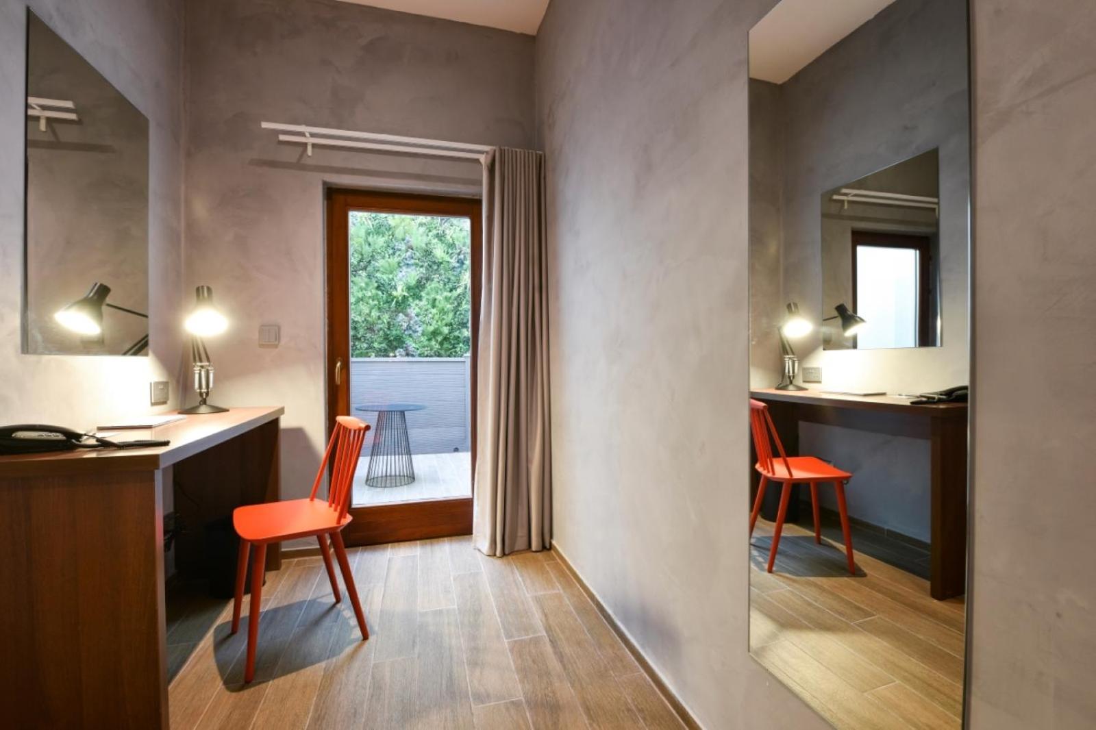 Comfort Room - Photo 9